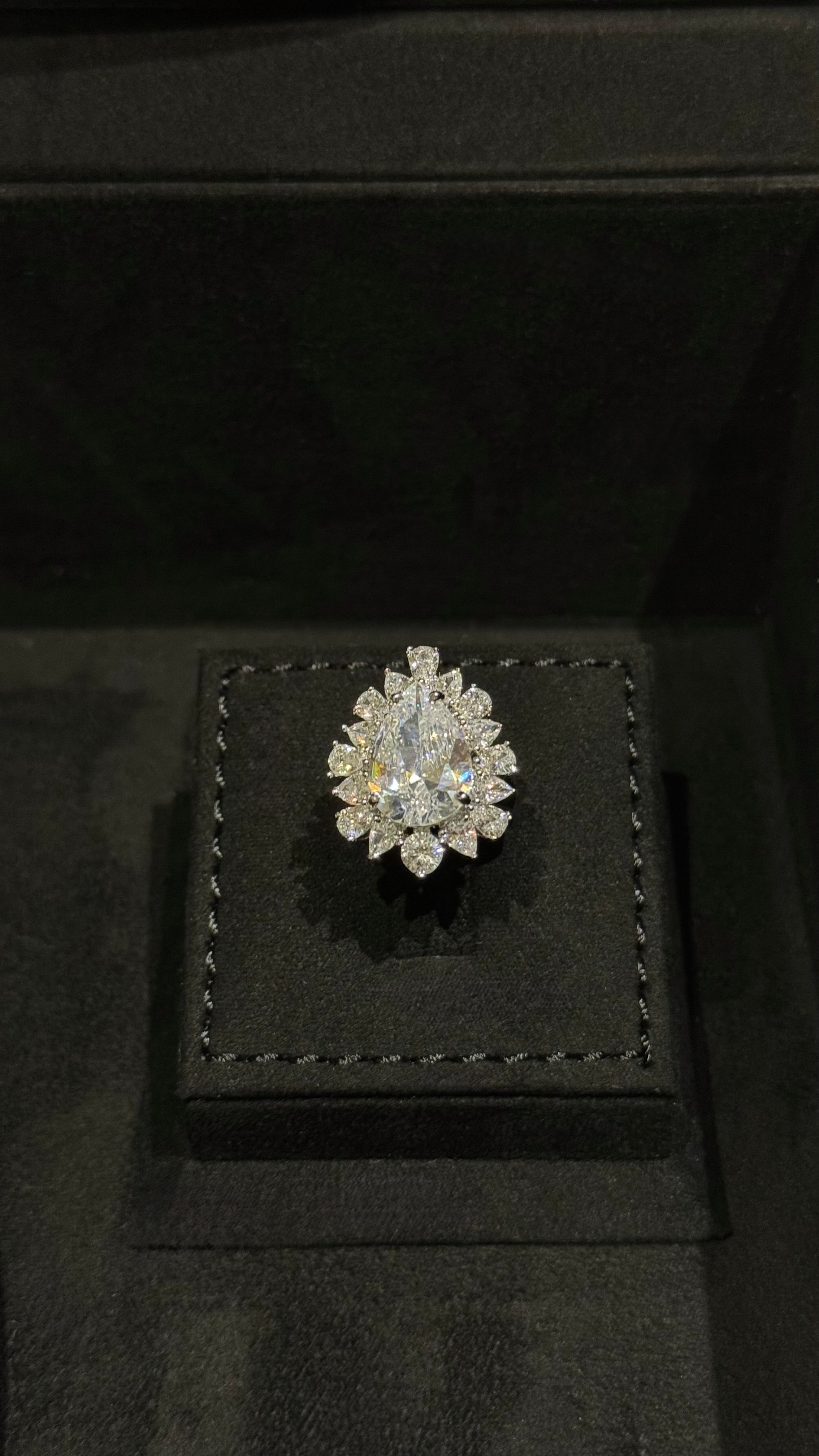 JABAL ALI | WHITE