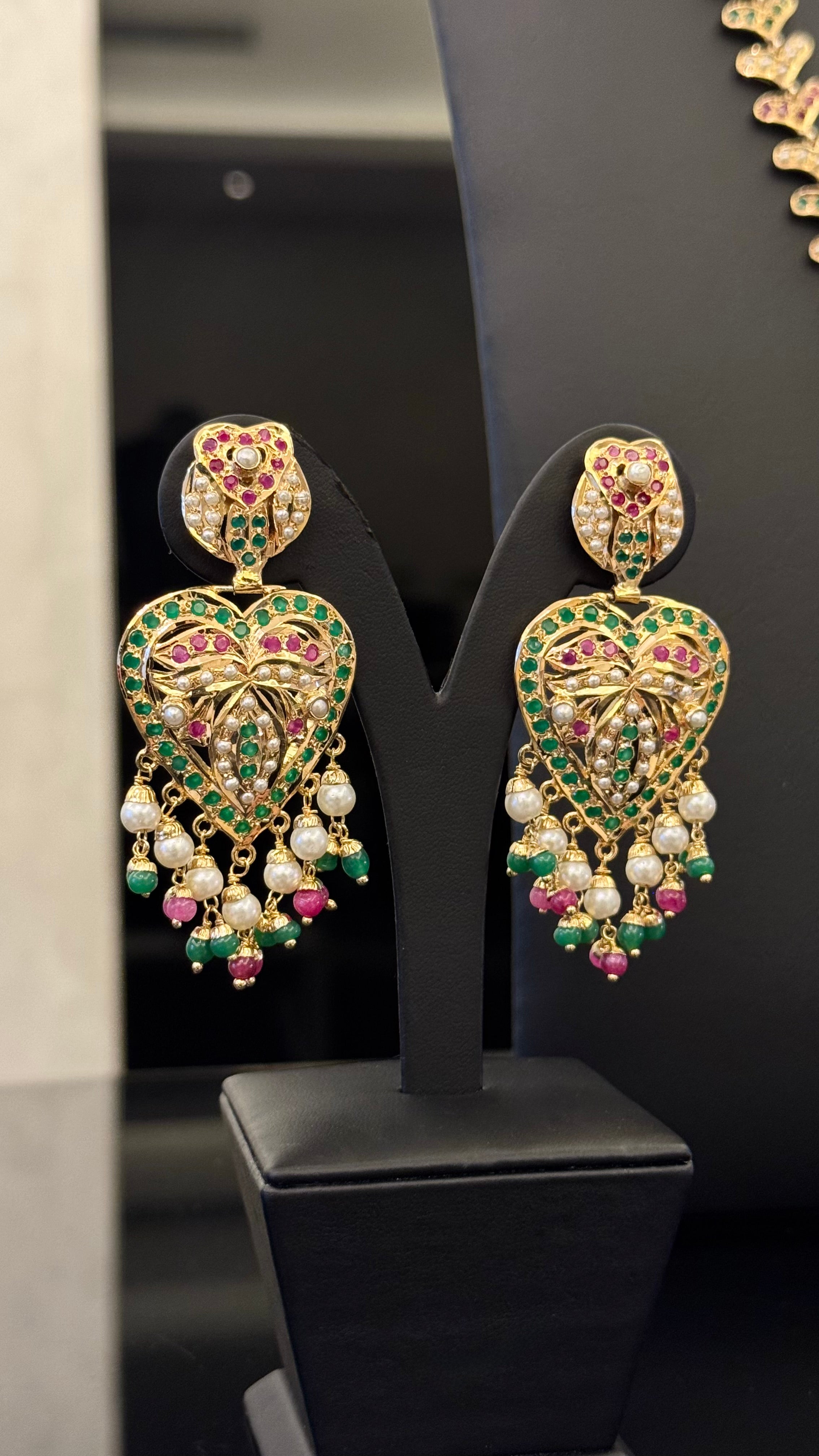 NO.048 | HEART & GOLDEN