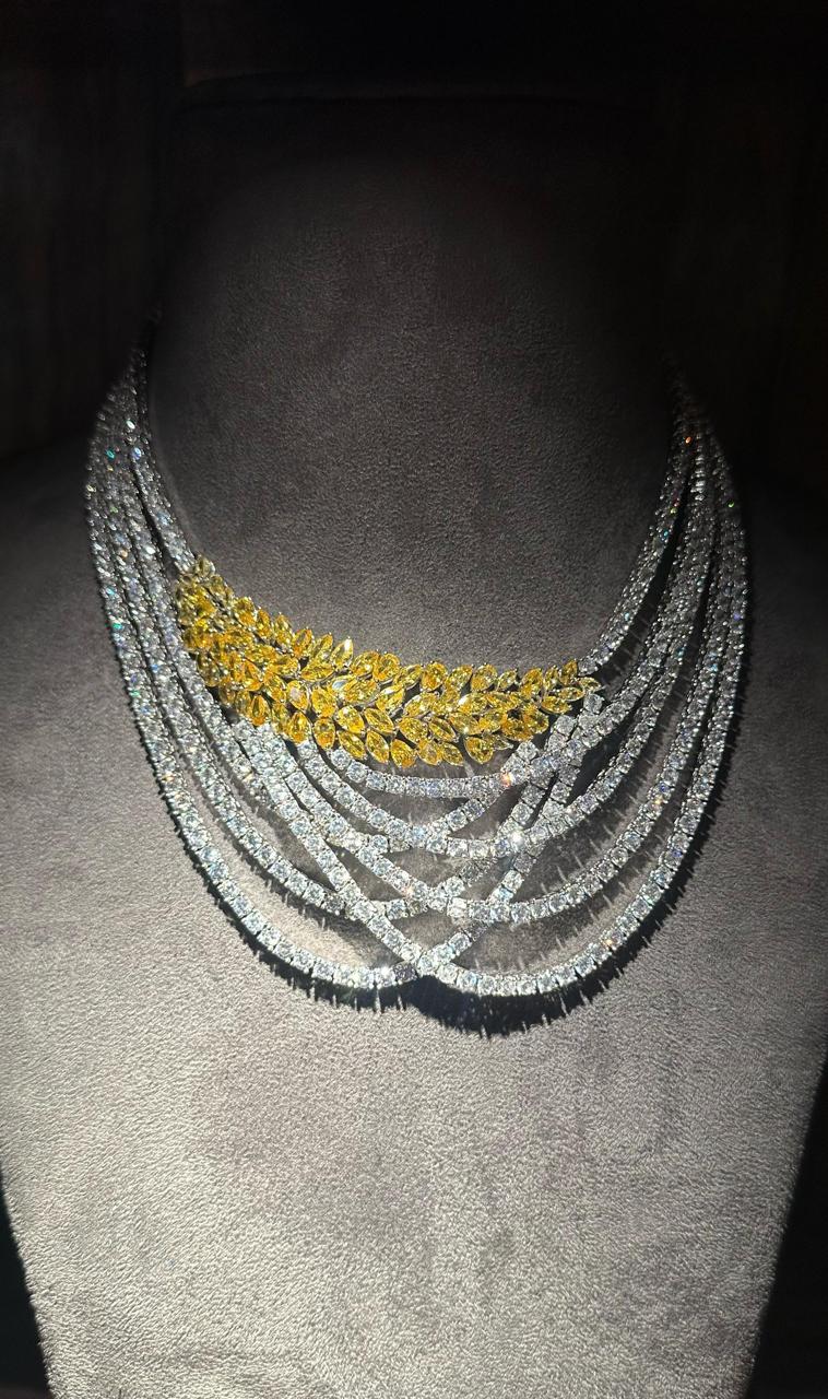 ALMIZHAR 2 | WHITE & YELLOW