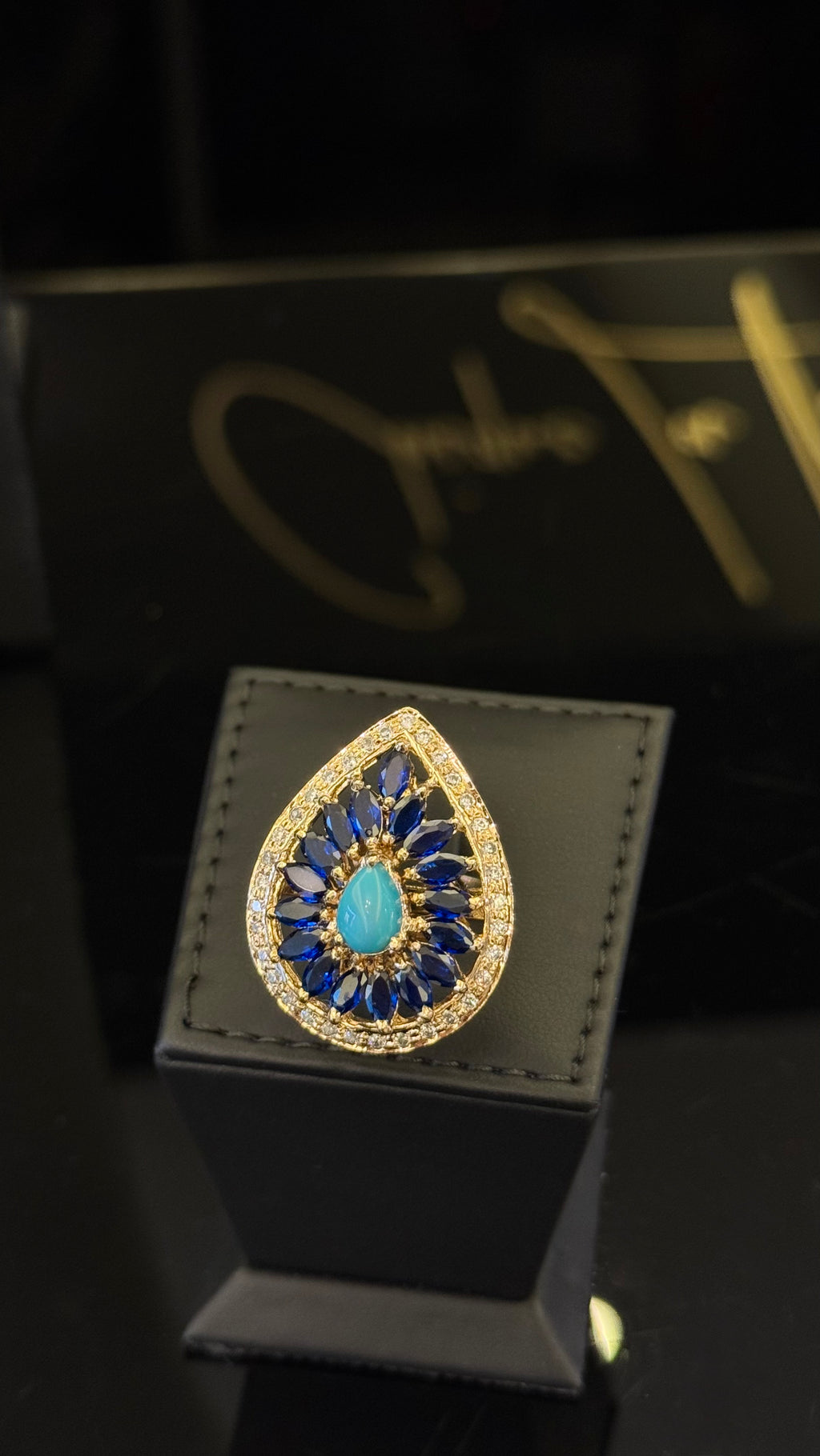 NO.067 | BLUE & TUR