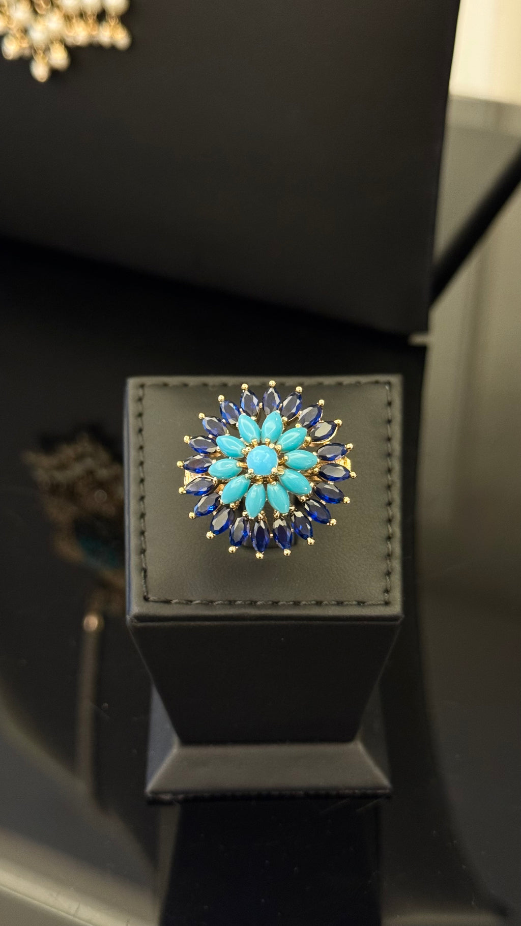 NO.065 | BLUE & FLOWERS