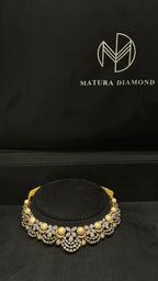 040 | SILVER & PEARLS