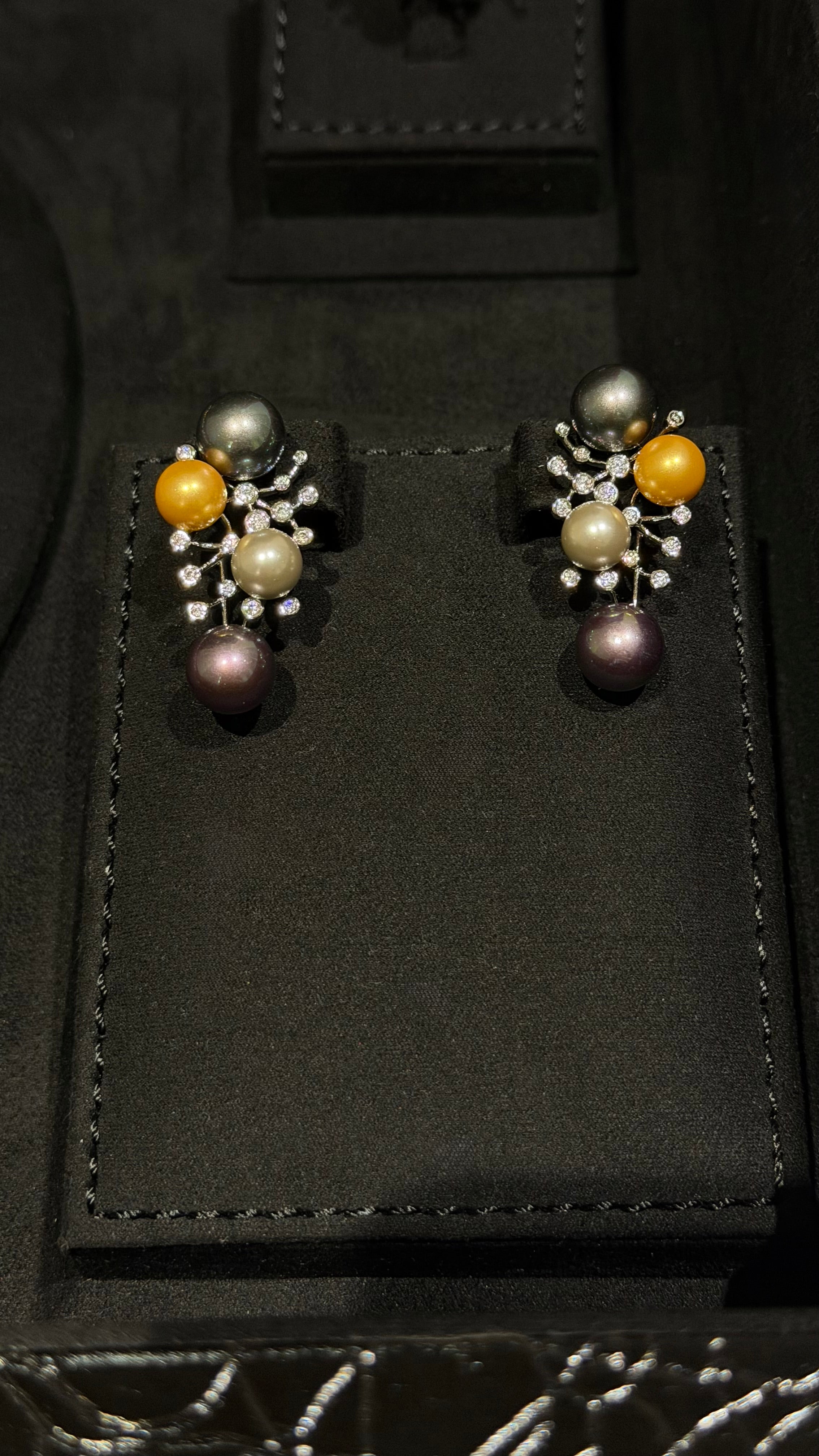 PEARLS-015 | GOLDEN & GREY