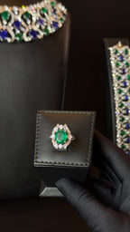 MUWAFJAH | BLUE & GREEN