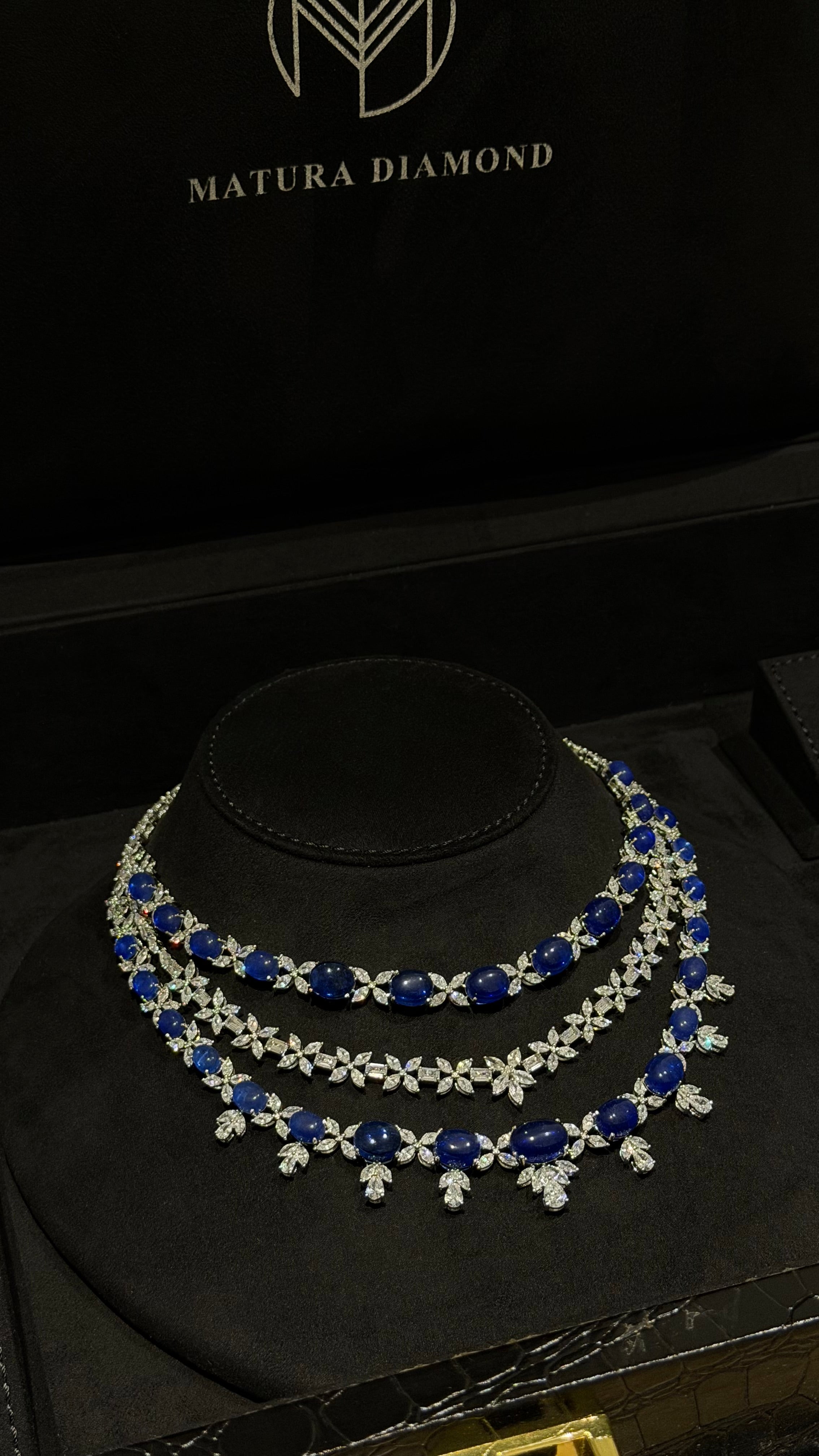 HATTA | BLUE & LINES