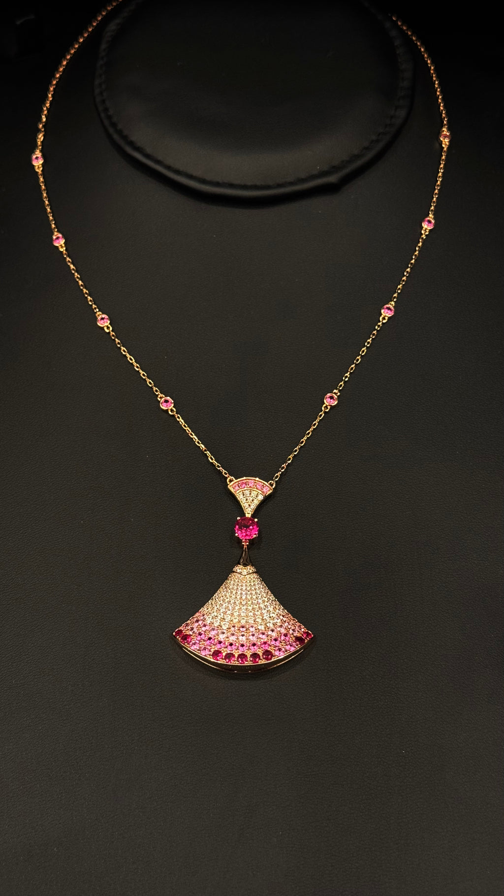 BEE | PINK & R GOLDEN