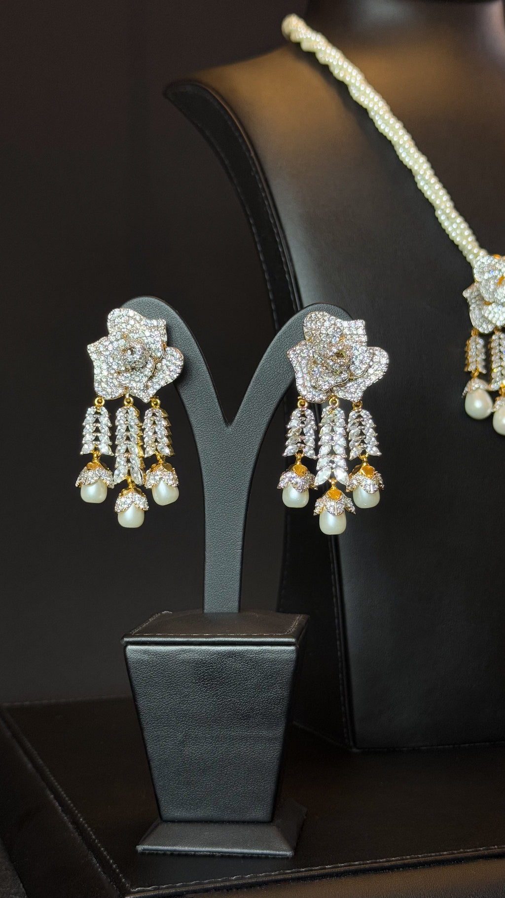 WARDA | SILVER & PEARLS