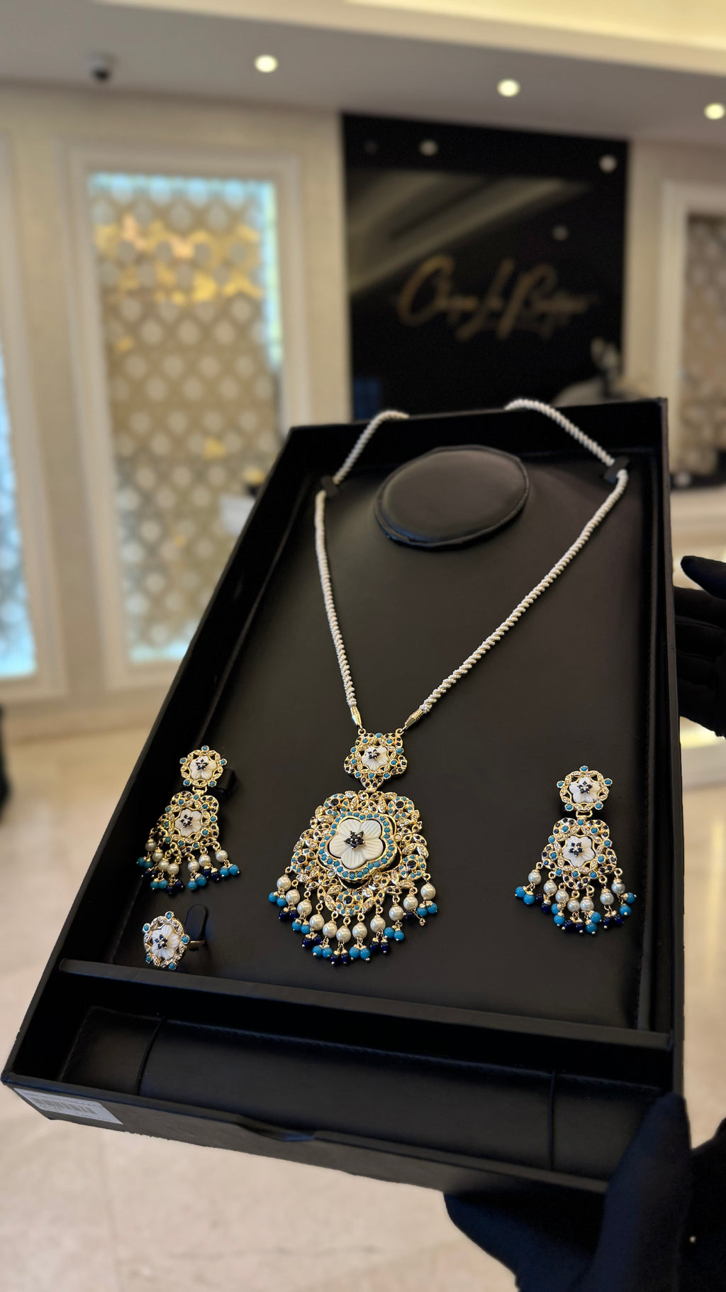 NO.020 | PEARLS & TUR & GOLDEN