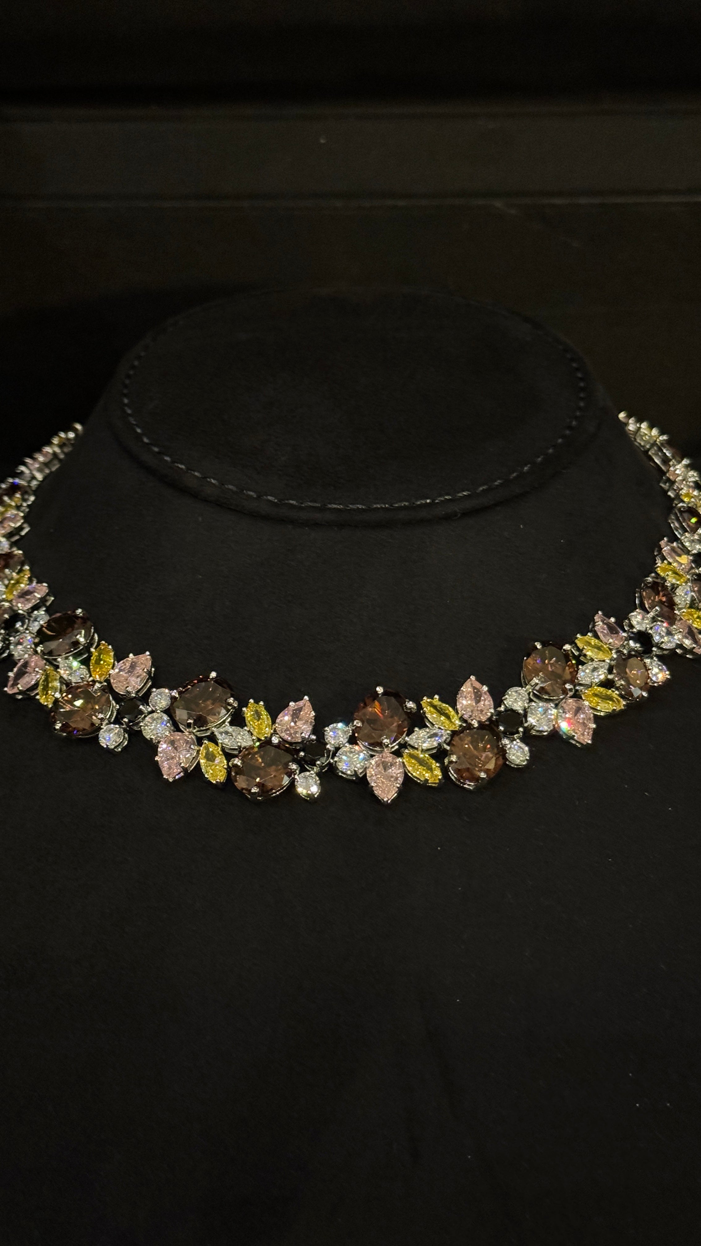 ALMUTAINA | BROWN & COLORED