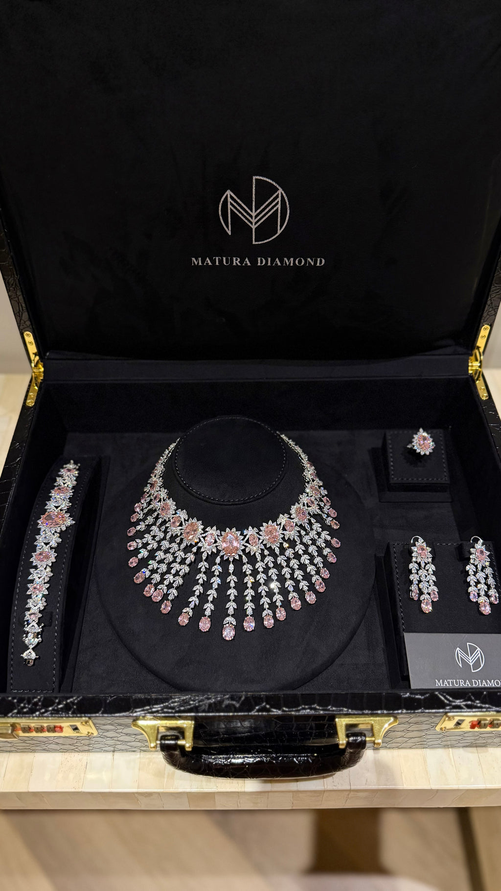 SHAMSA | PINK