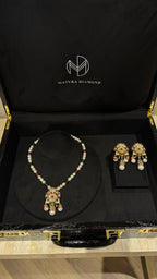 039 | SILVER & PEARLS