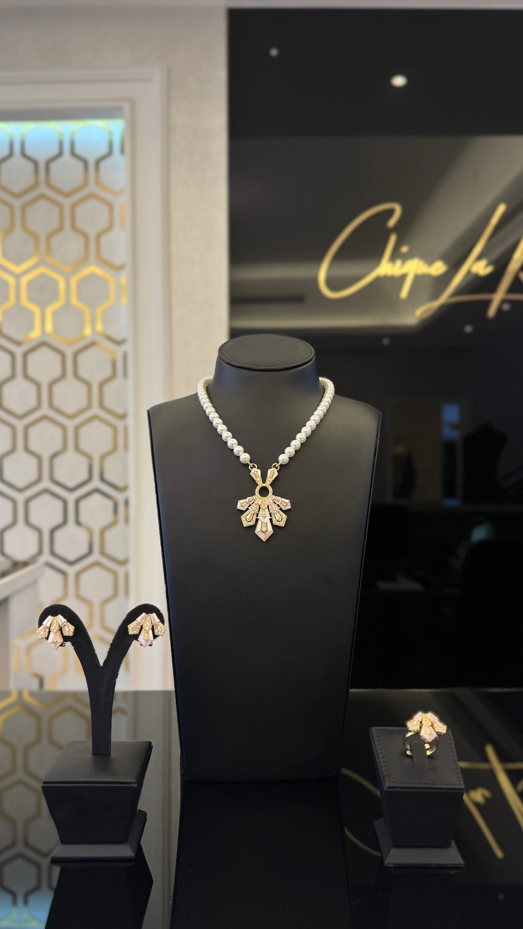 SILVER 047 | PEARLS & GOLDEN