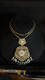 NO.020 (2) | PEARLS & WHITE & GOLDEN