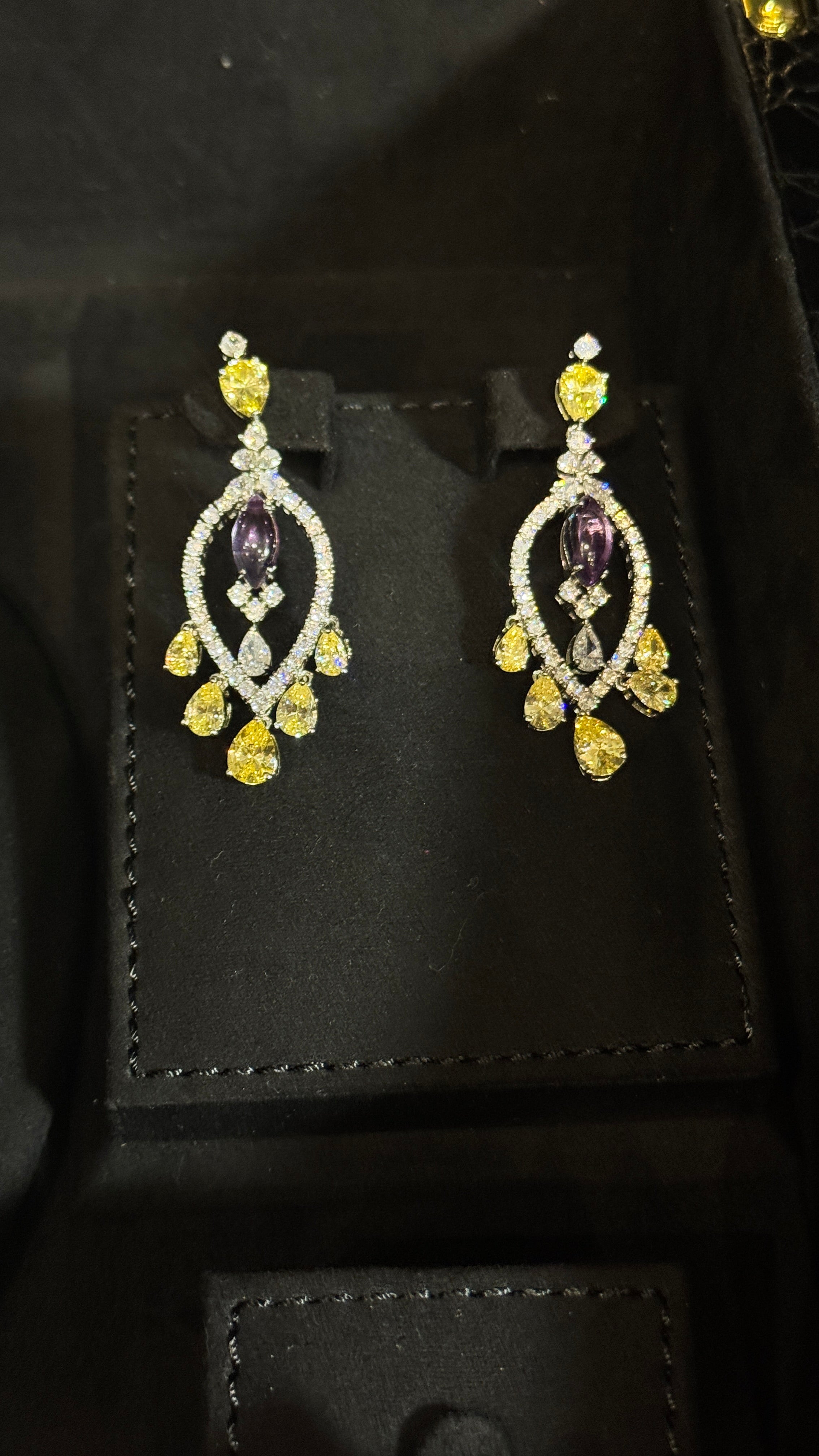 ALMAQAM | PURPLE & YELLOW