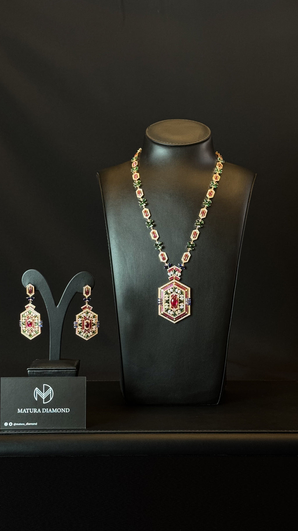 NAD SHAMMA | RED & BLUE