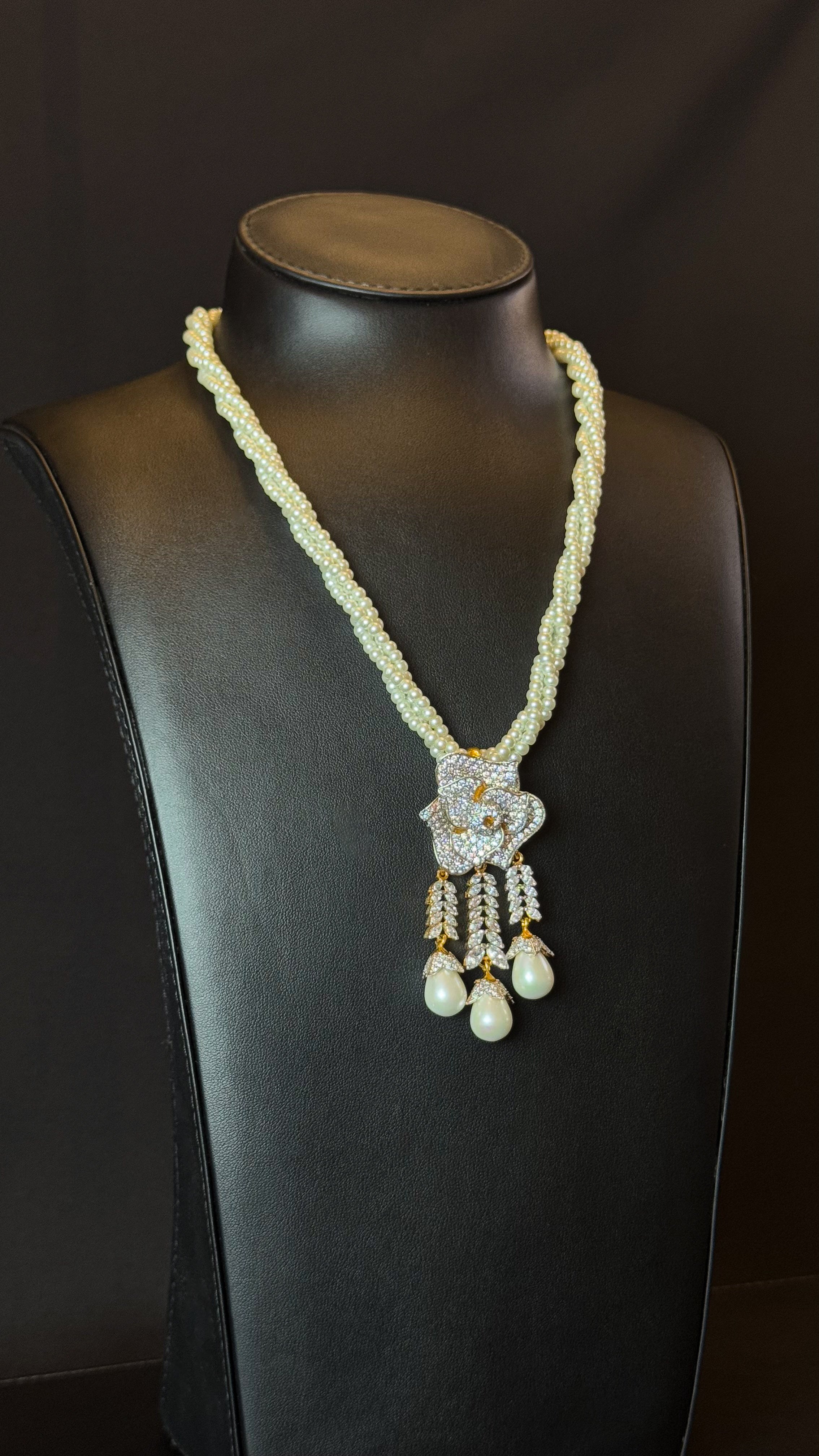 WARDA | SILVER & PEARLS