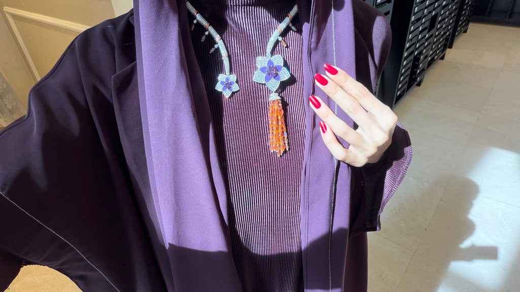 FL10 | ORANGE & CHOKER