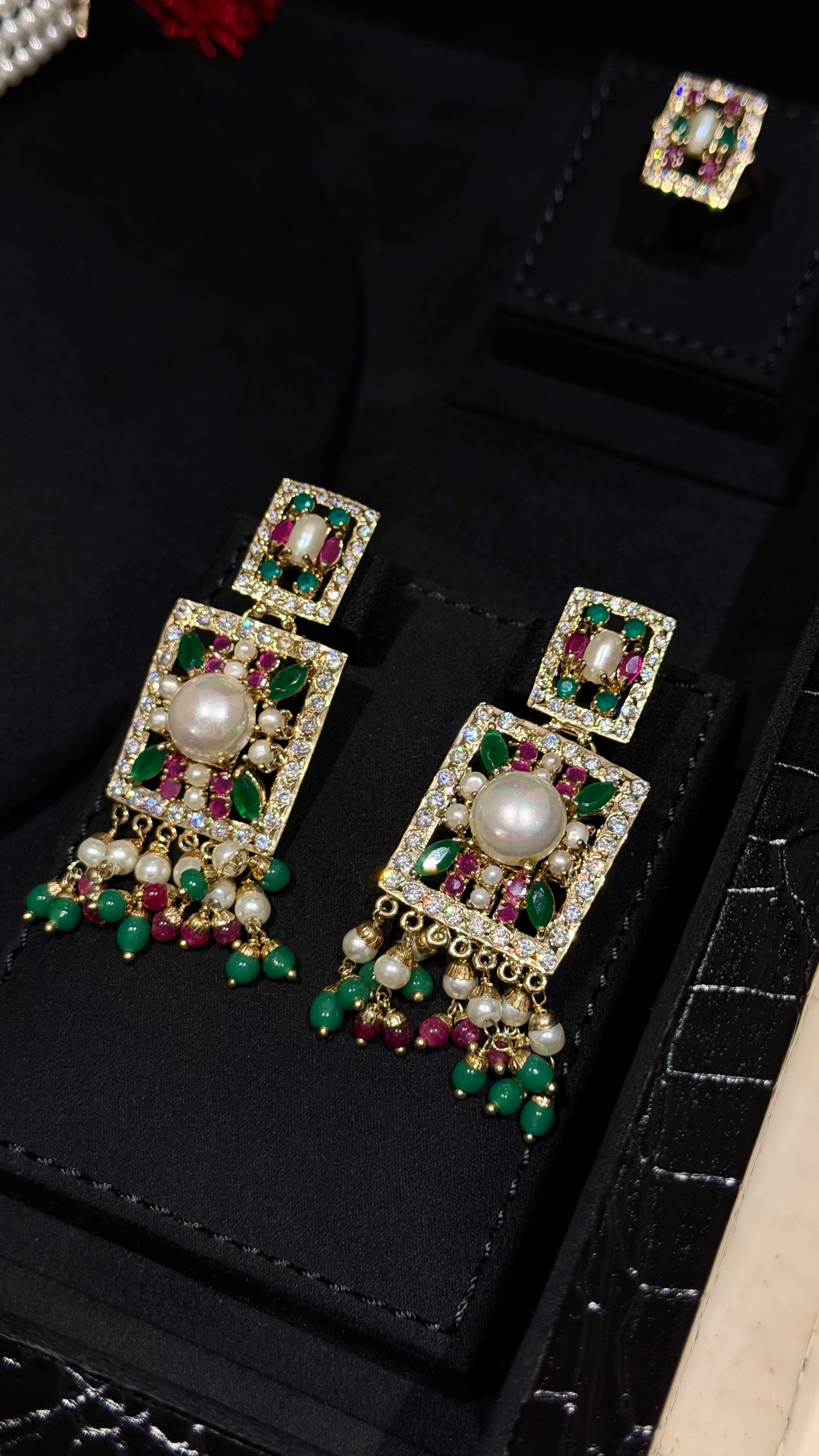 NO.060 | CHOKER & RED & GREEN