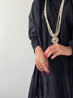 MZON | PEARLS & WHITE