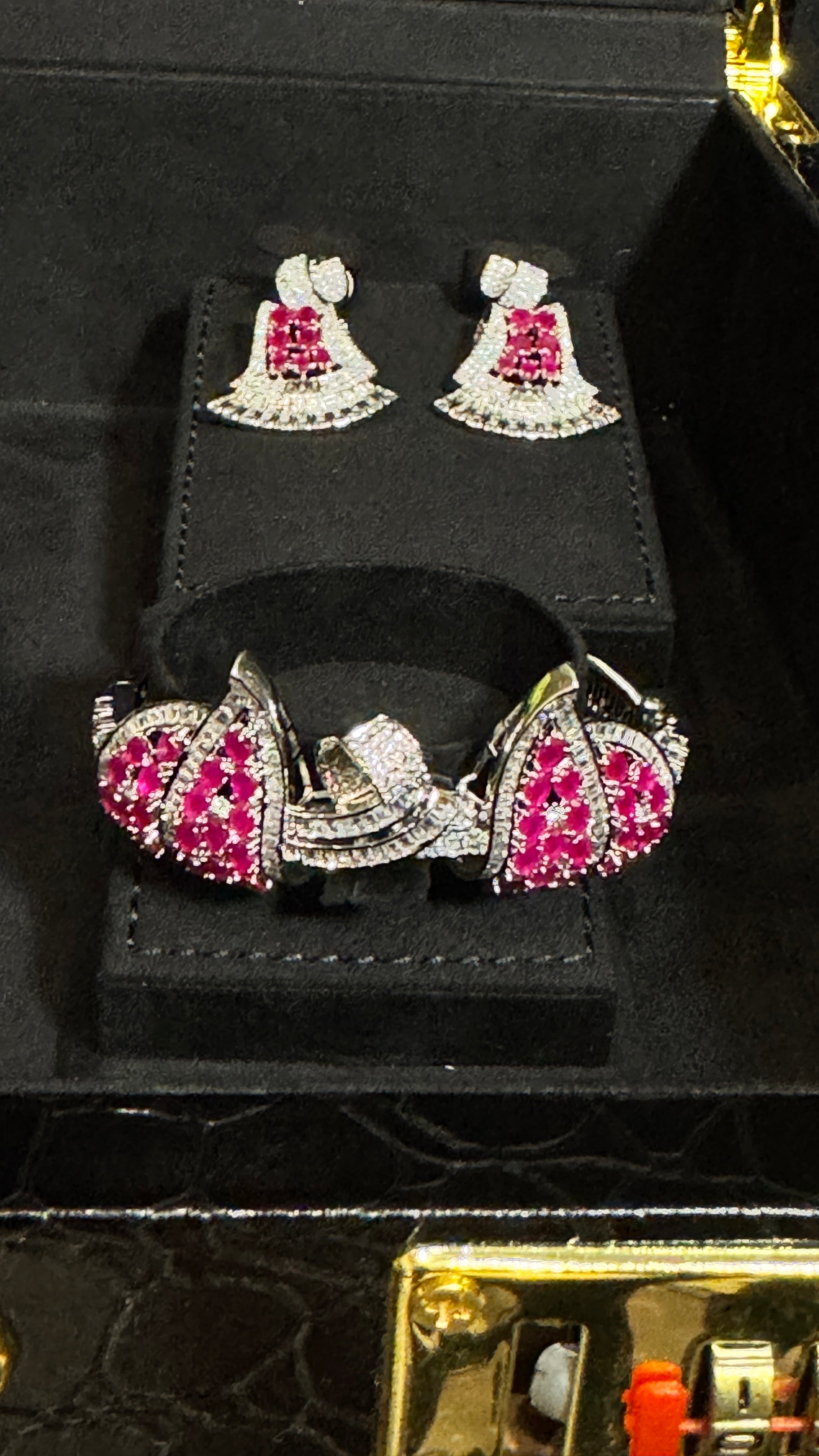 ALSUWEHAT | RED & RUBY