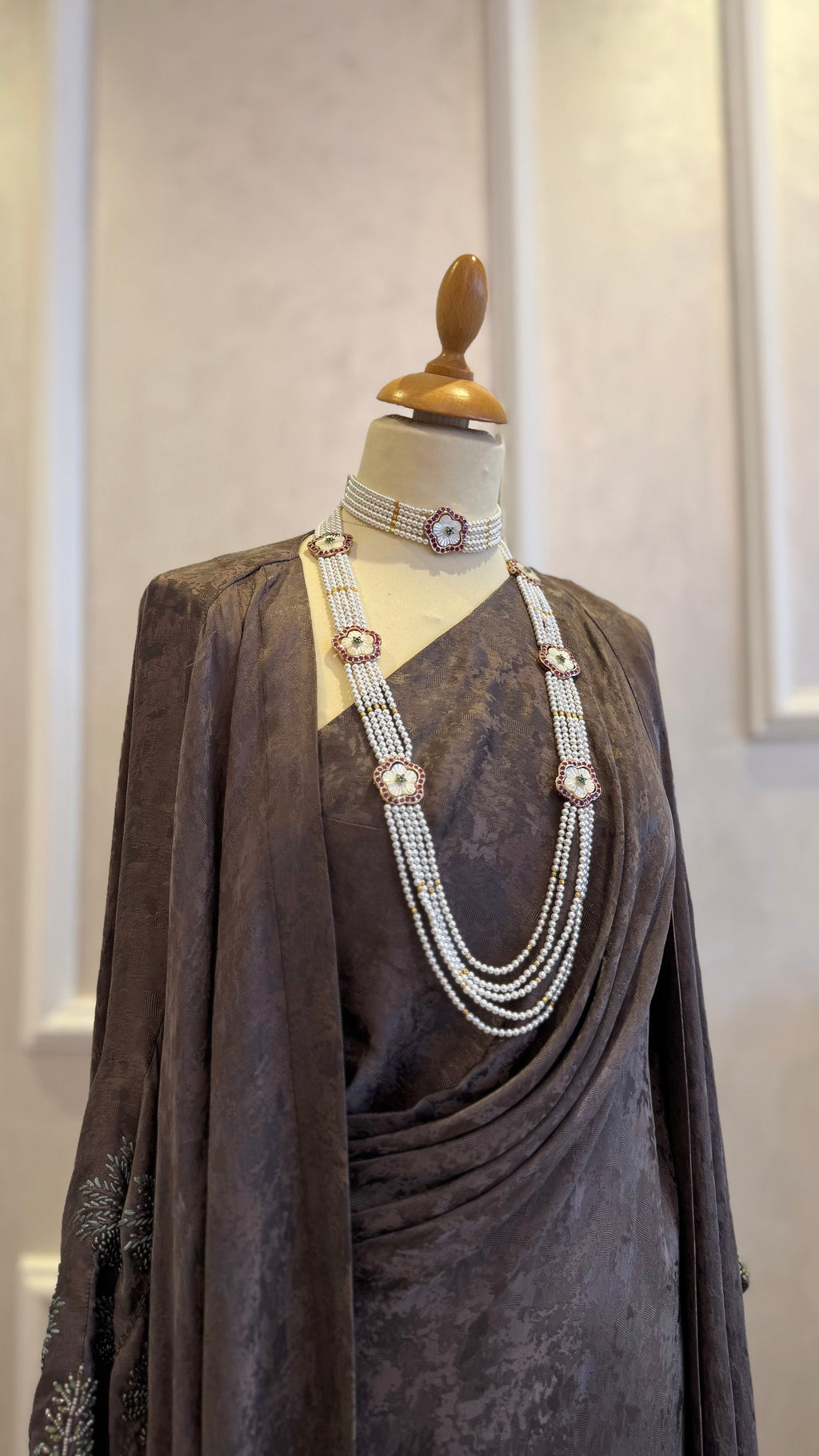 NO.024 | PEARLS & GOLDEN