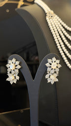 ALKUWAITAT | WHITE