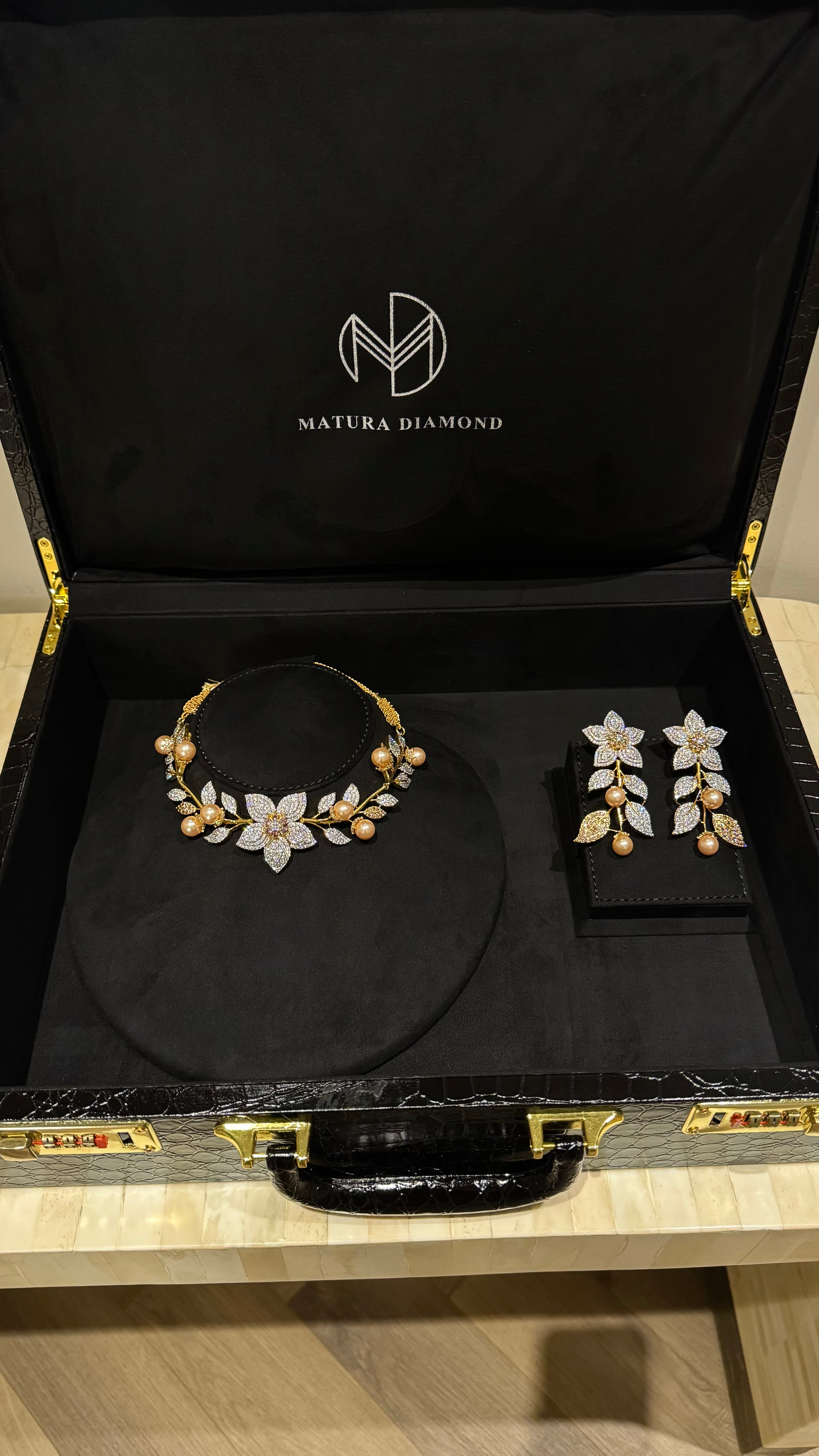 036 | FLOWER & SILVER & GOLDEN