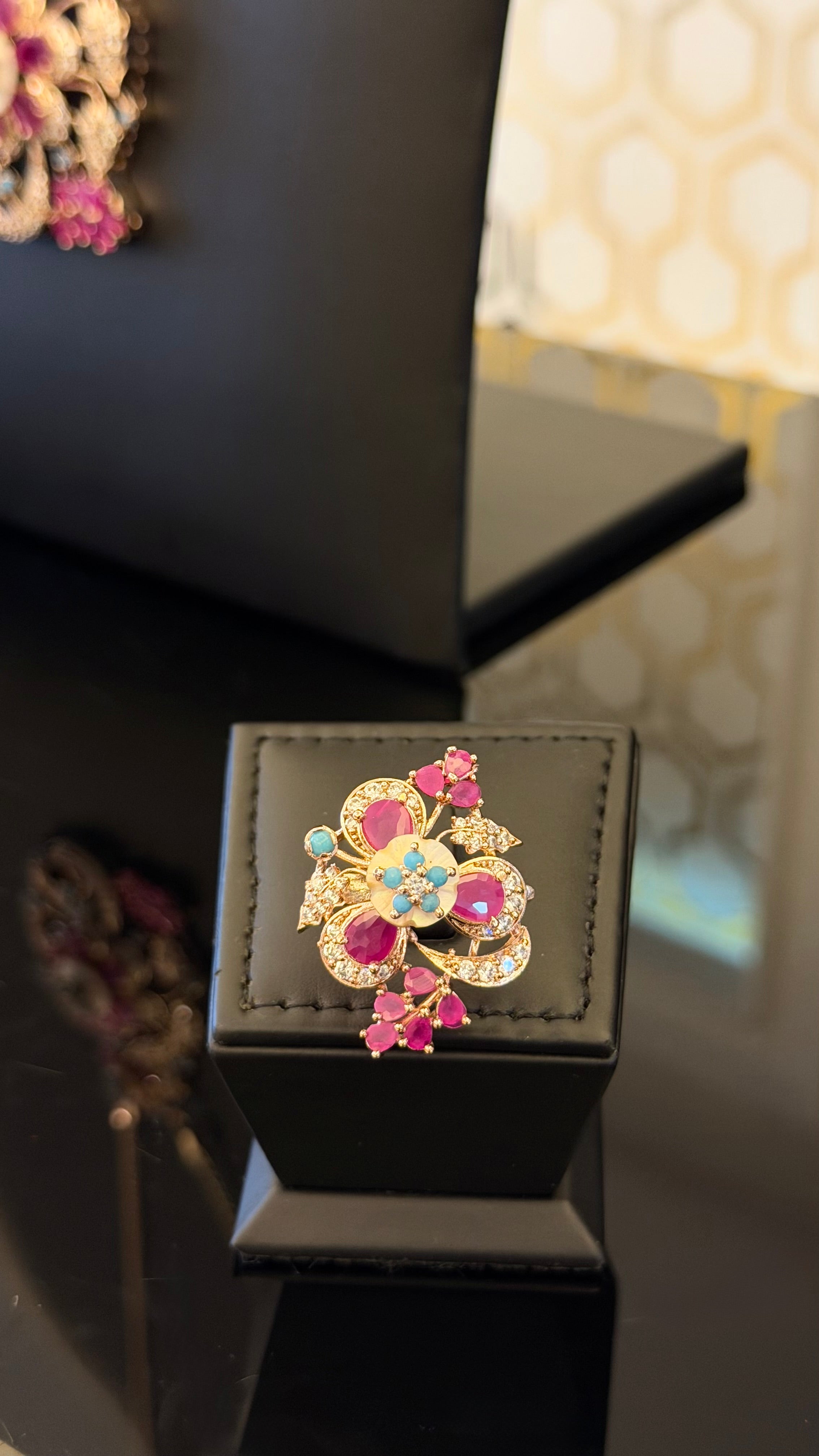 NO.041 | PINK & GOLDEN