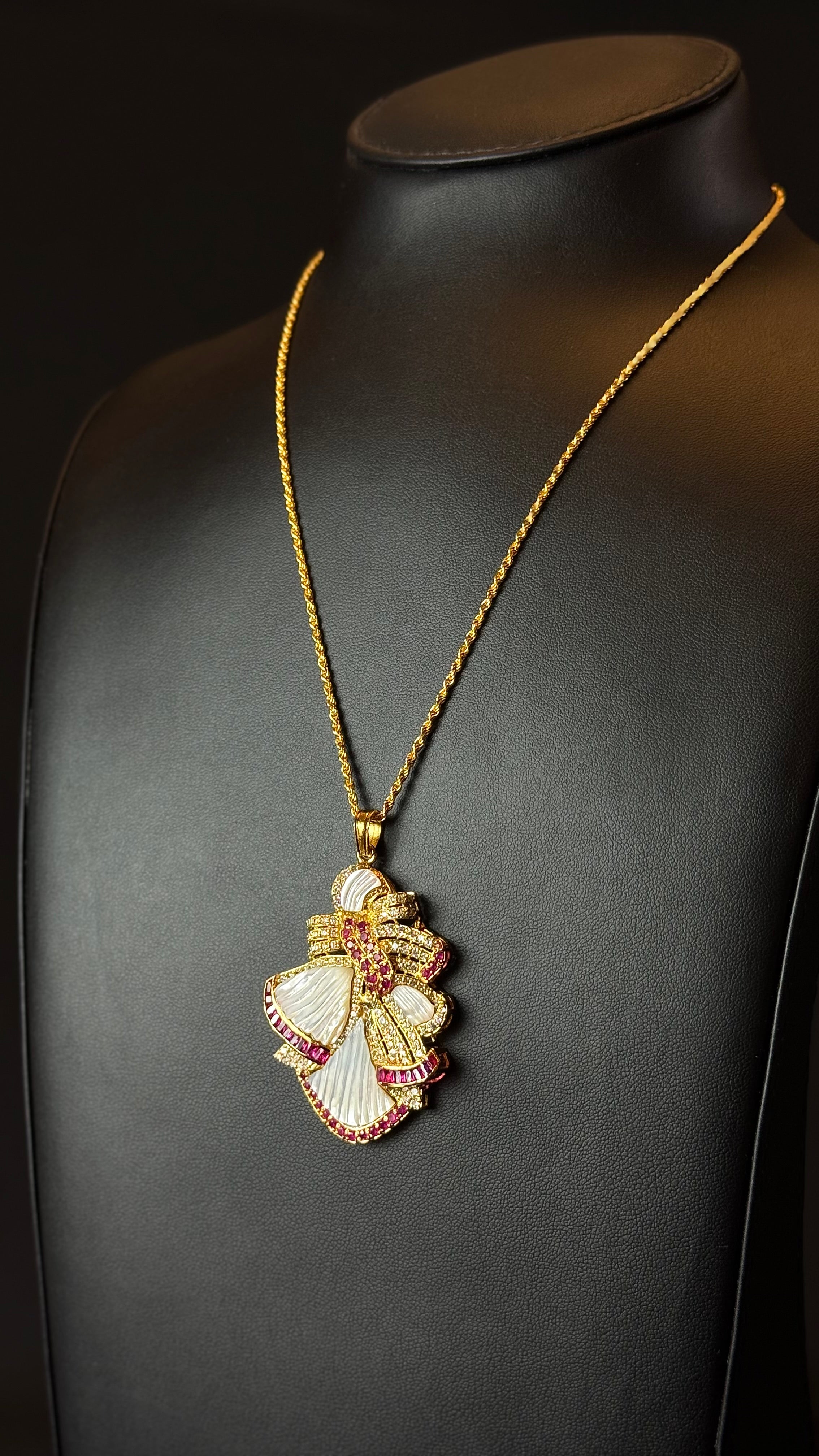 VINTAGE NO.3 | SILVER & RED