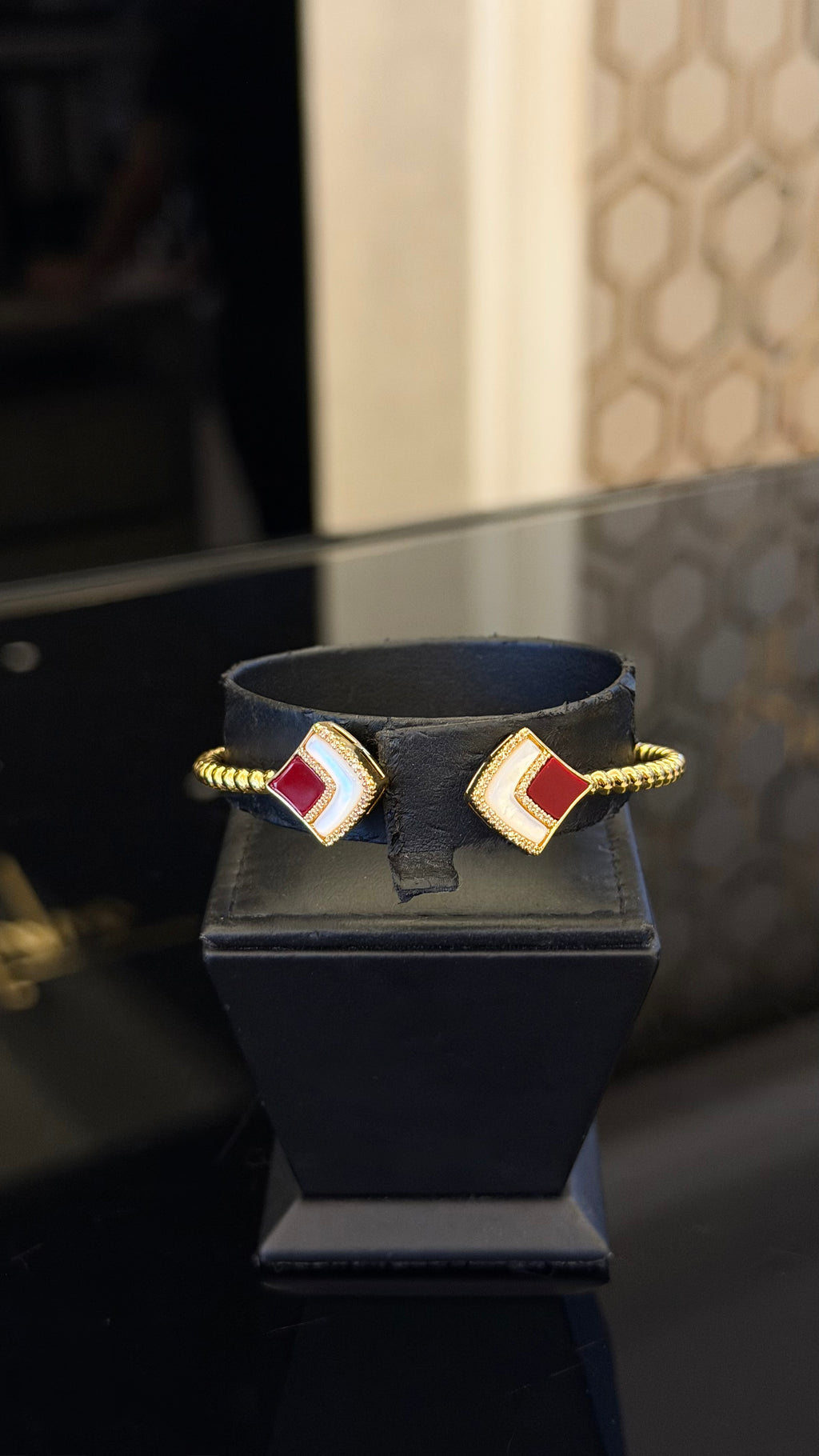 ALMARMOUM | RED & PEARLS