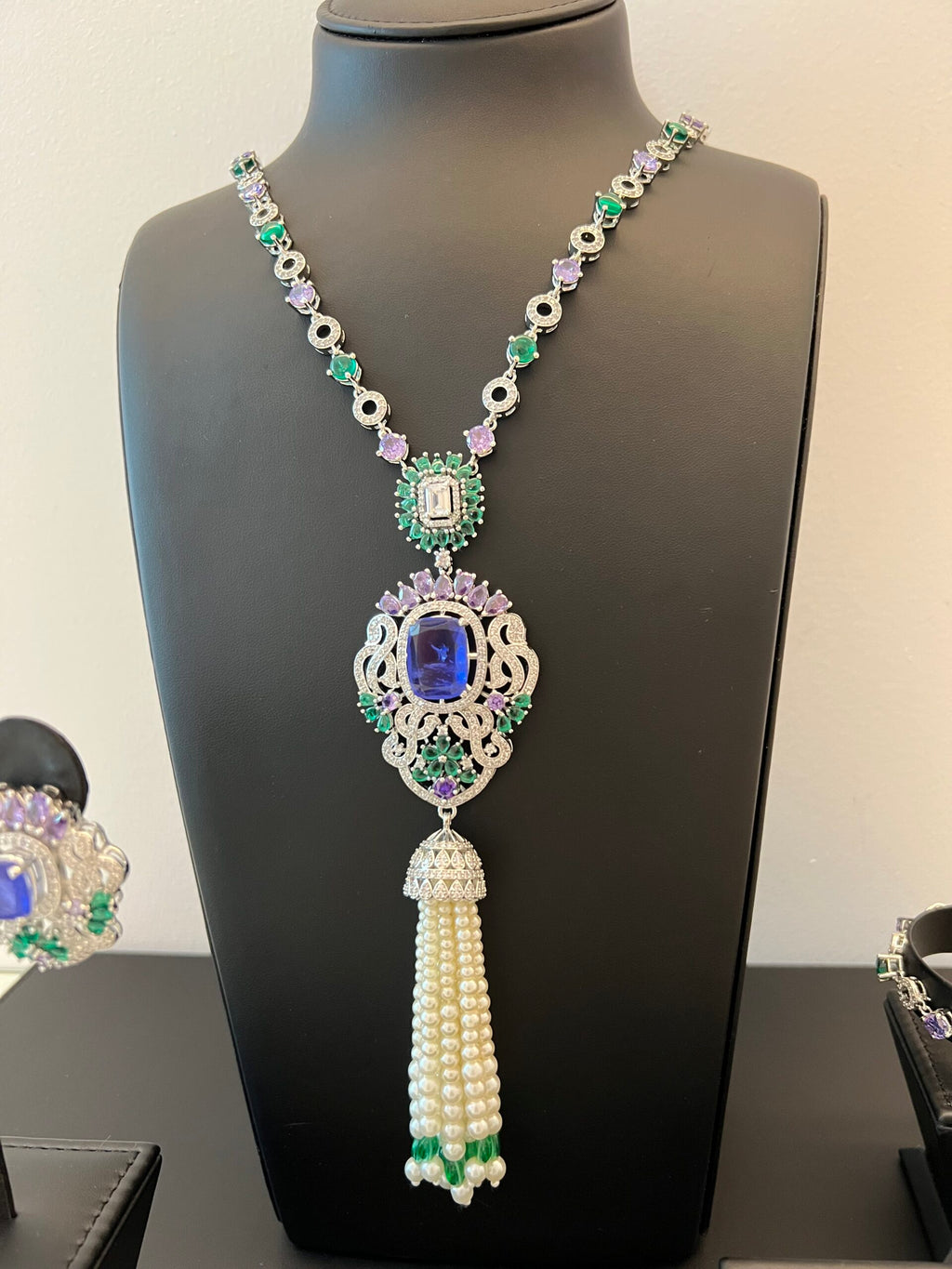 NOJOOD | PURPLE GREEN & PEARLS