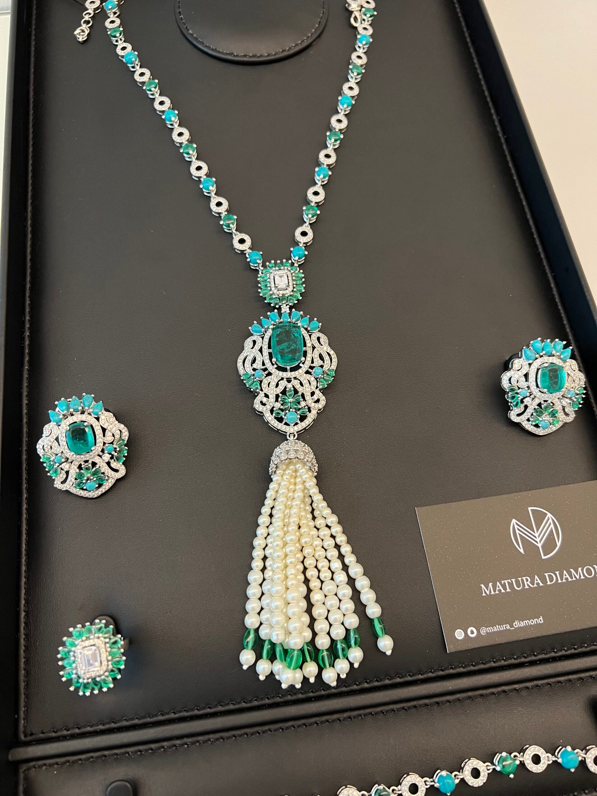 NOJOOD | TURQUOISE GREEN PEARLS