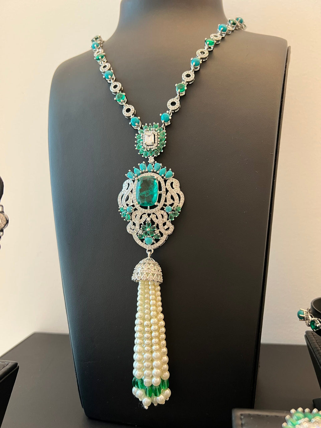 NOJOOD | TURQUOISE GREEN PEARLS