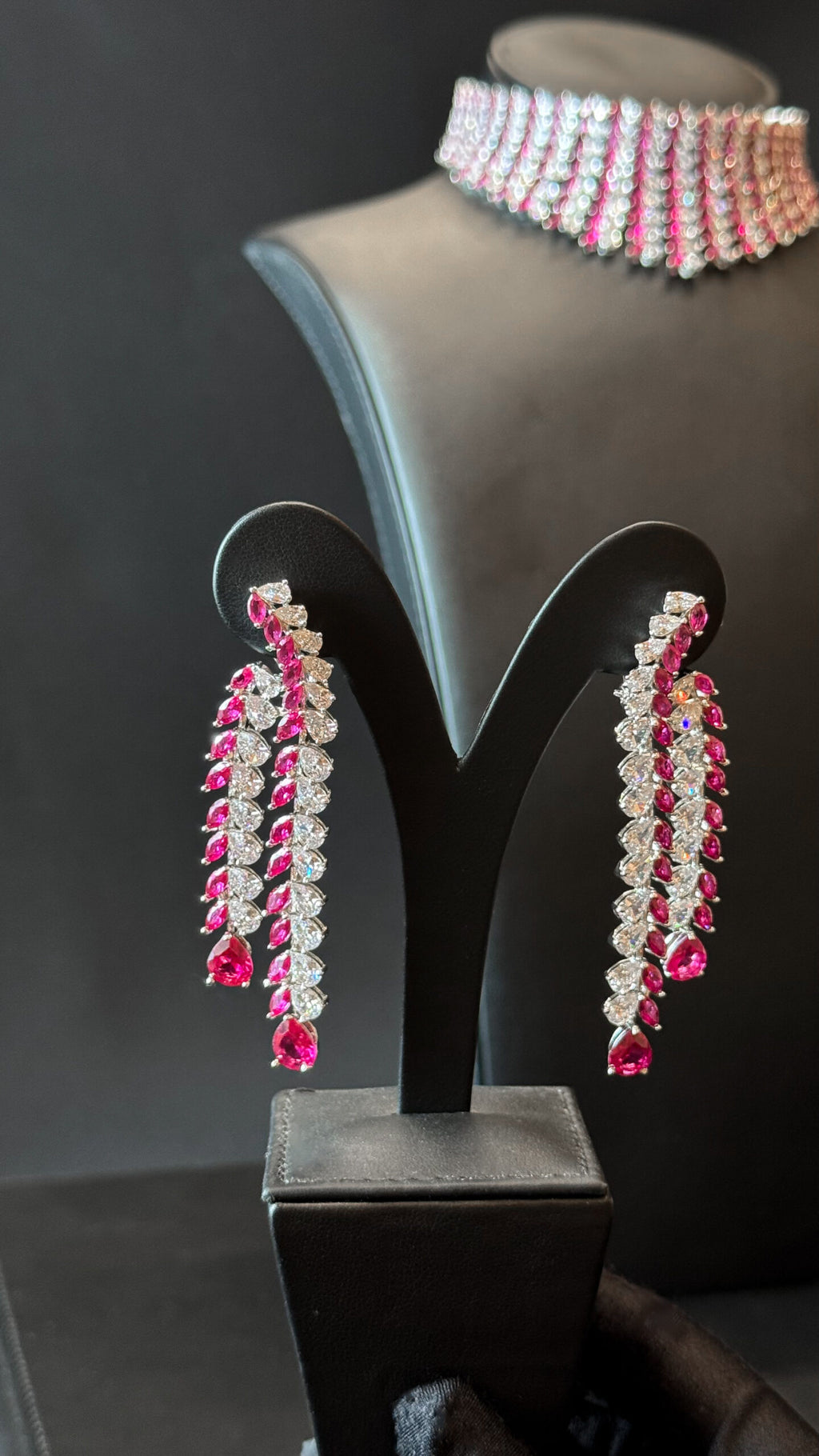 CHOKER ALNASEEM | RED & PINK