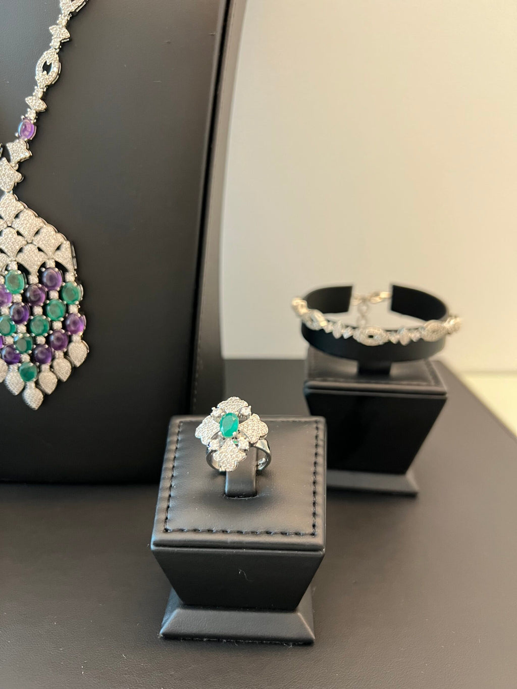 LATIFA | PURPLE & GREEN