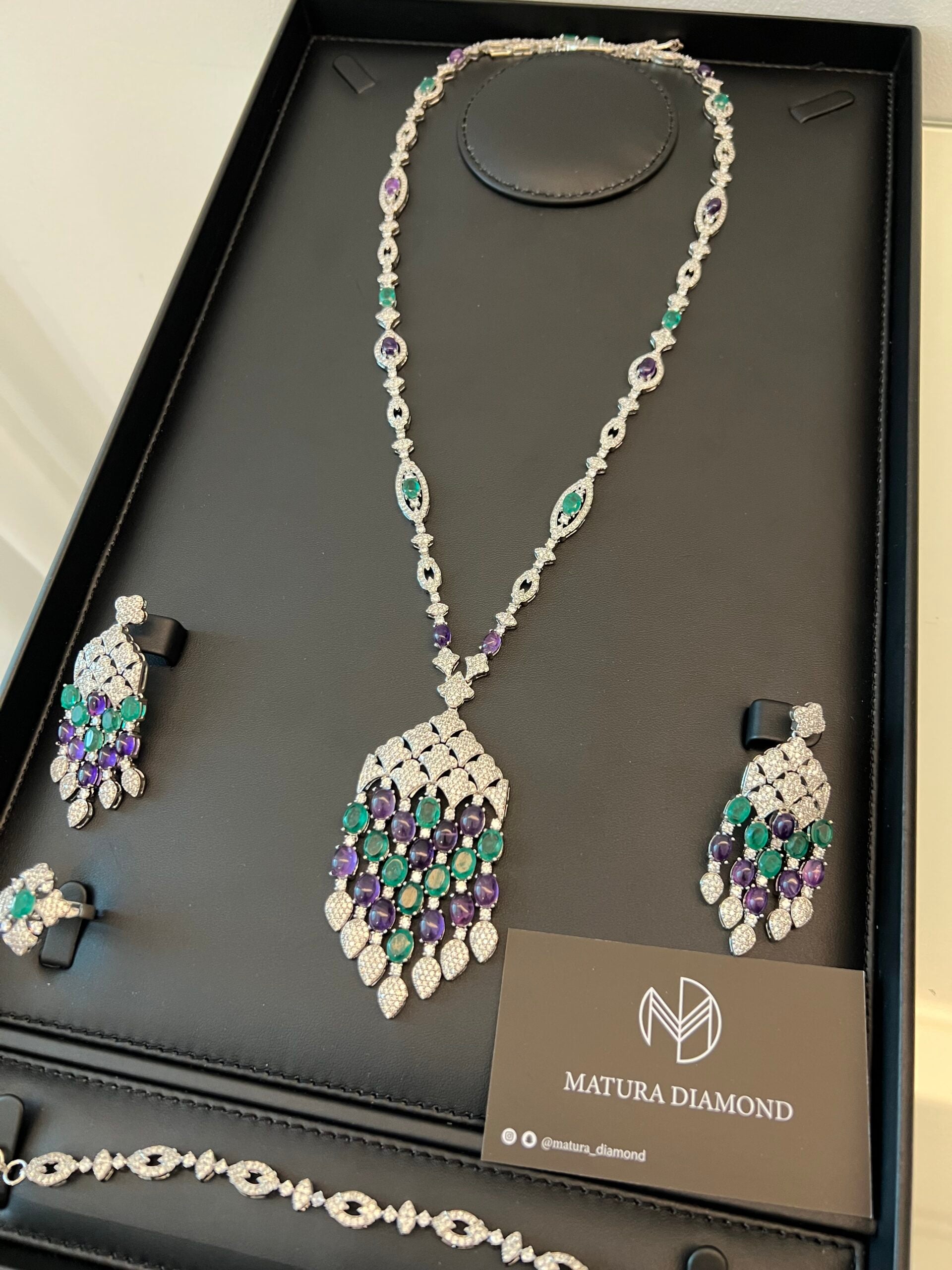 LATIFA | PURPLE & GREEN