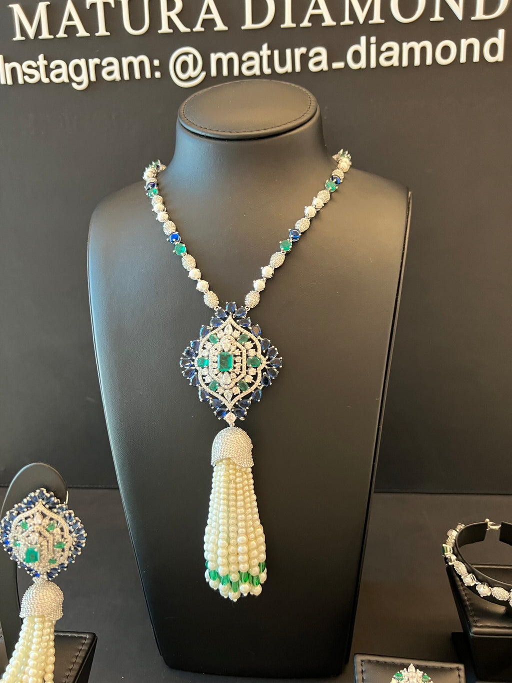 SALWA | PEARLS & BLUE