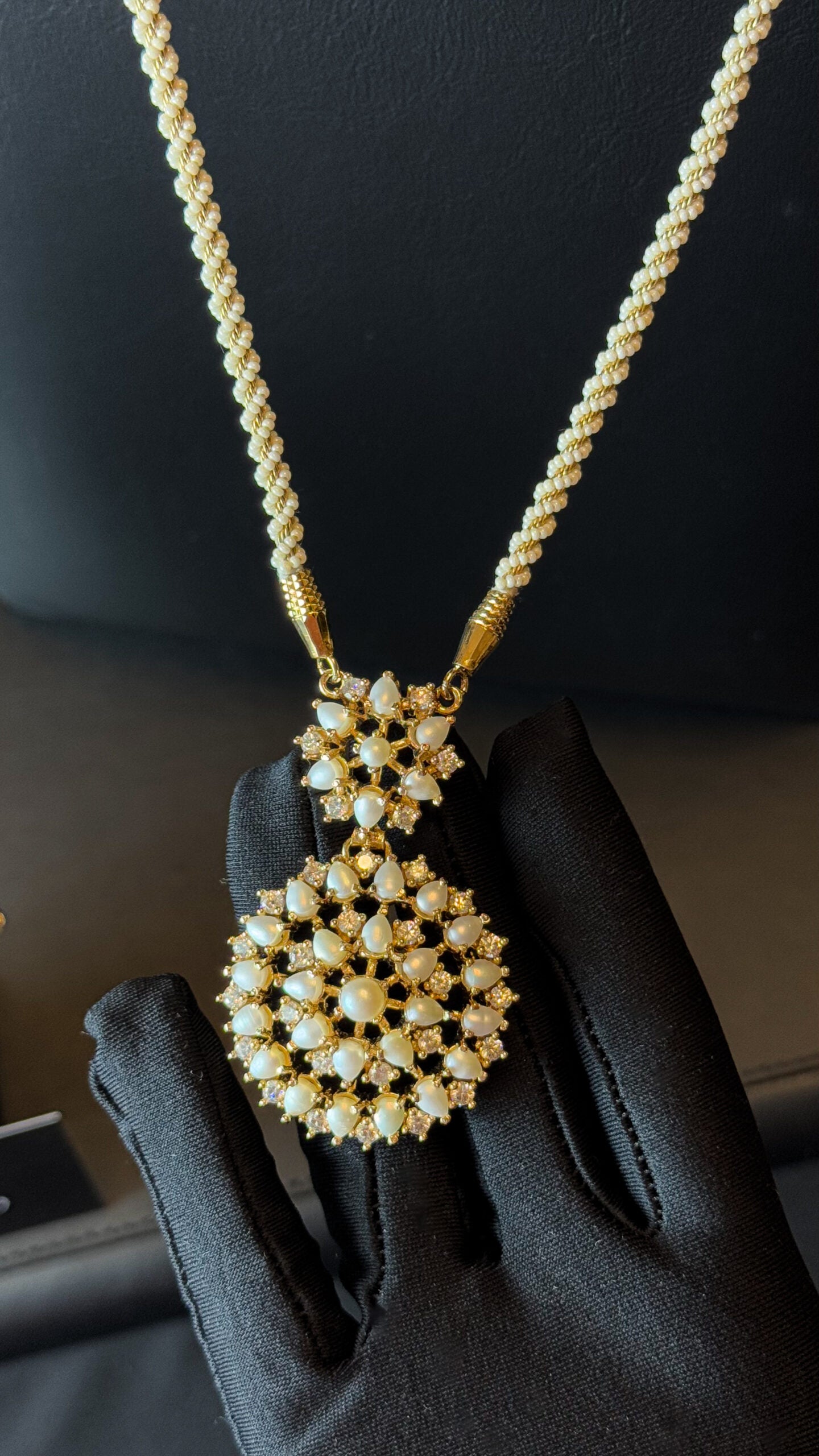 NO.96 | PEARLS & GOLDEN