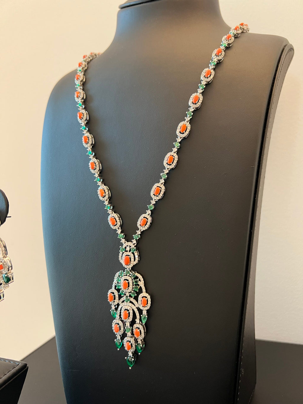 SARA | ORANGE & GREEN