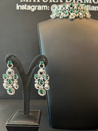 CHOKER SHAHENAH | PEARLS & GREEN