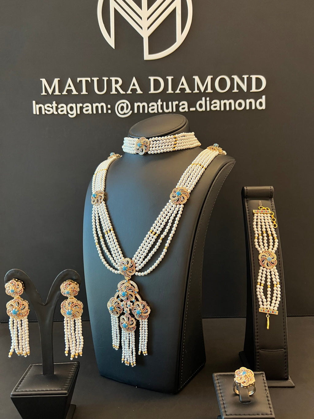 NO.74 | CHOKER & GOLDEN