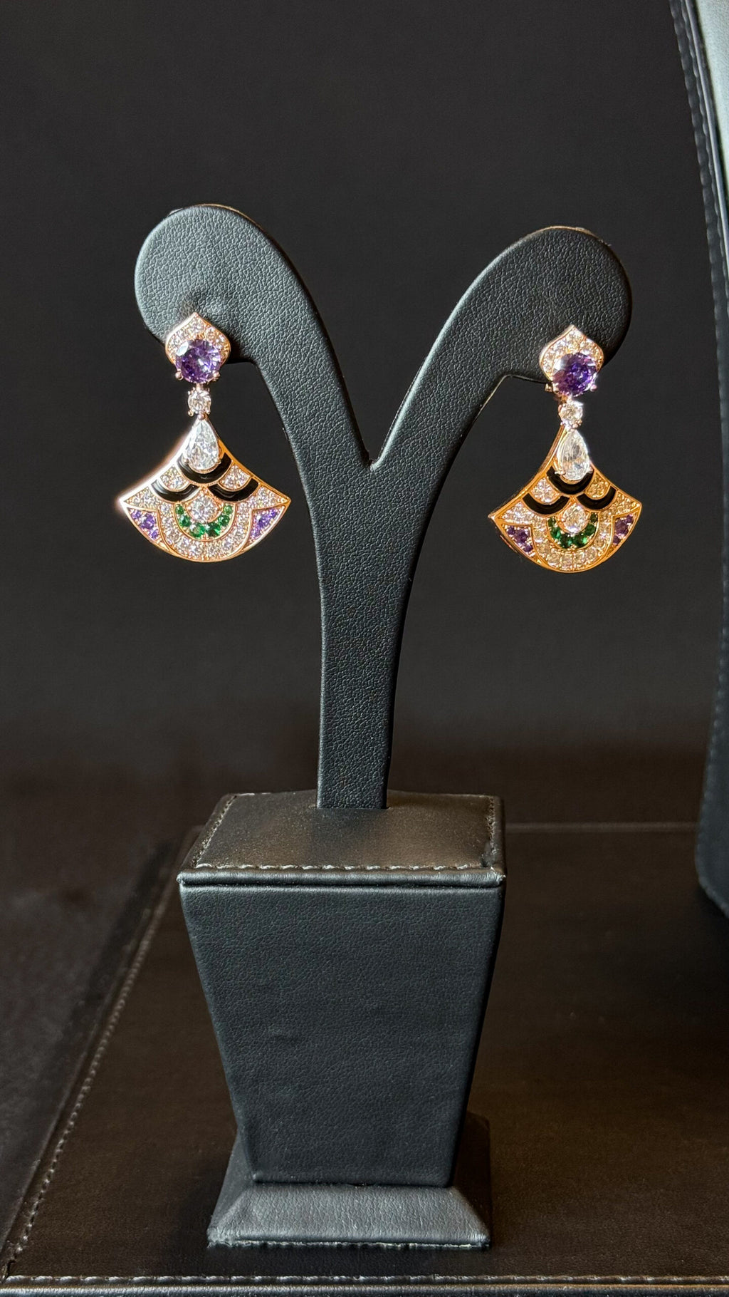 XXX | PURPLE & BLACK & GOLDEN