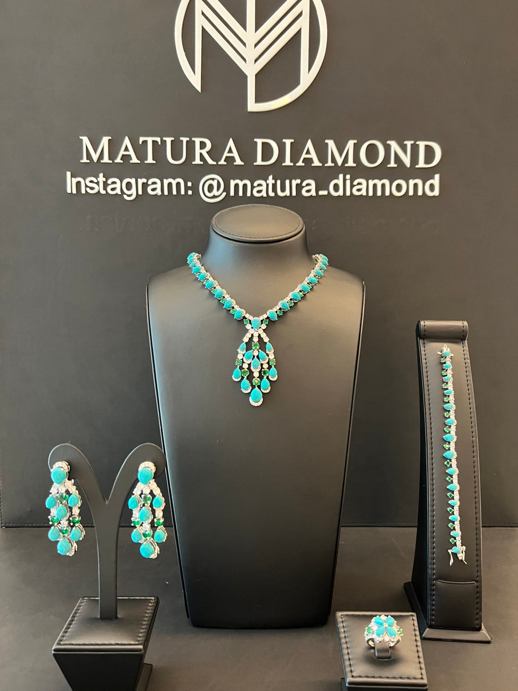 MATHAYEL | TURQUOISE & GREEN