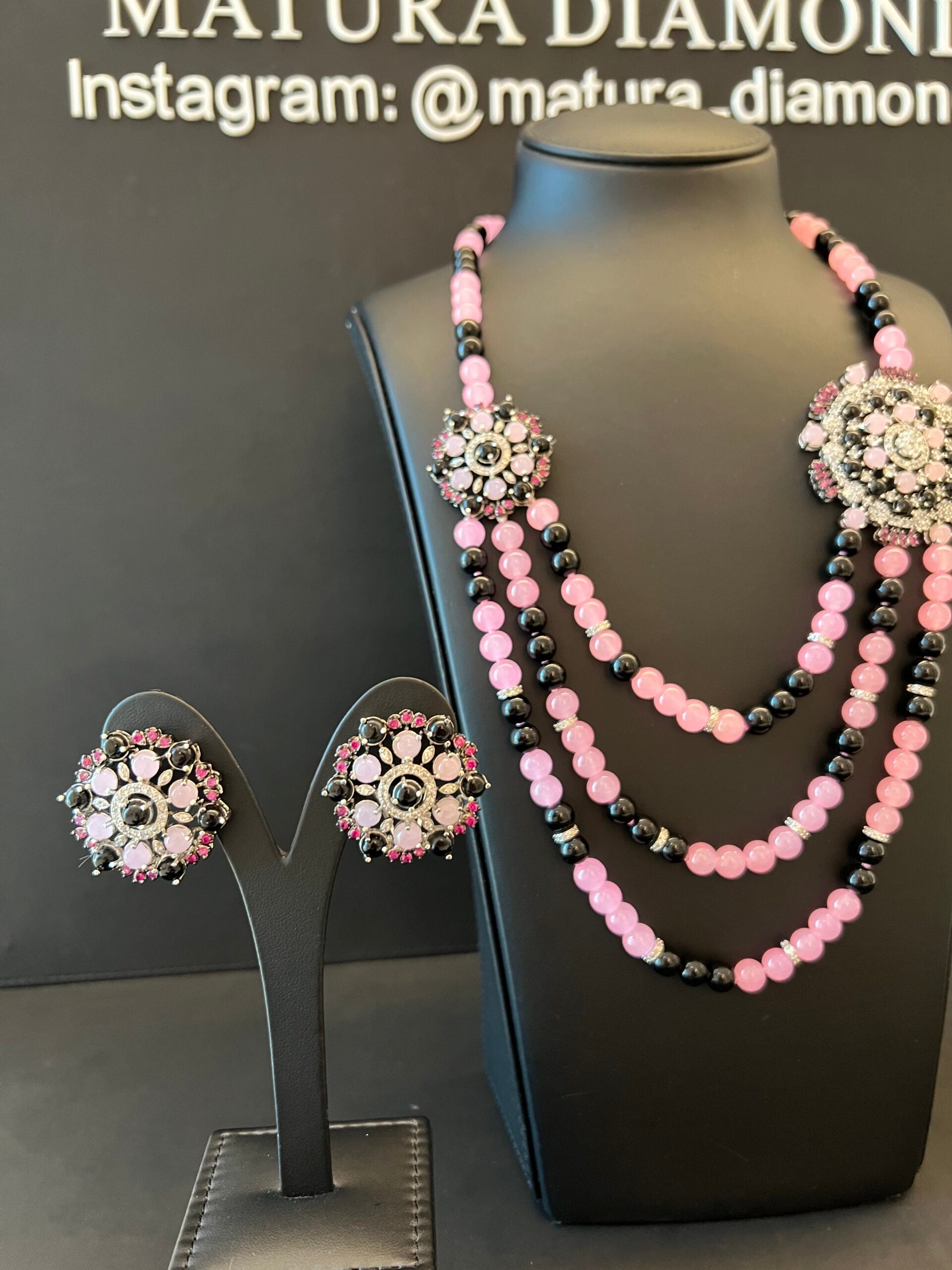 JUMEIRAH | PINK & BLACK