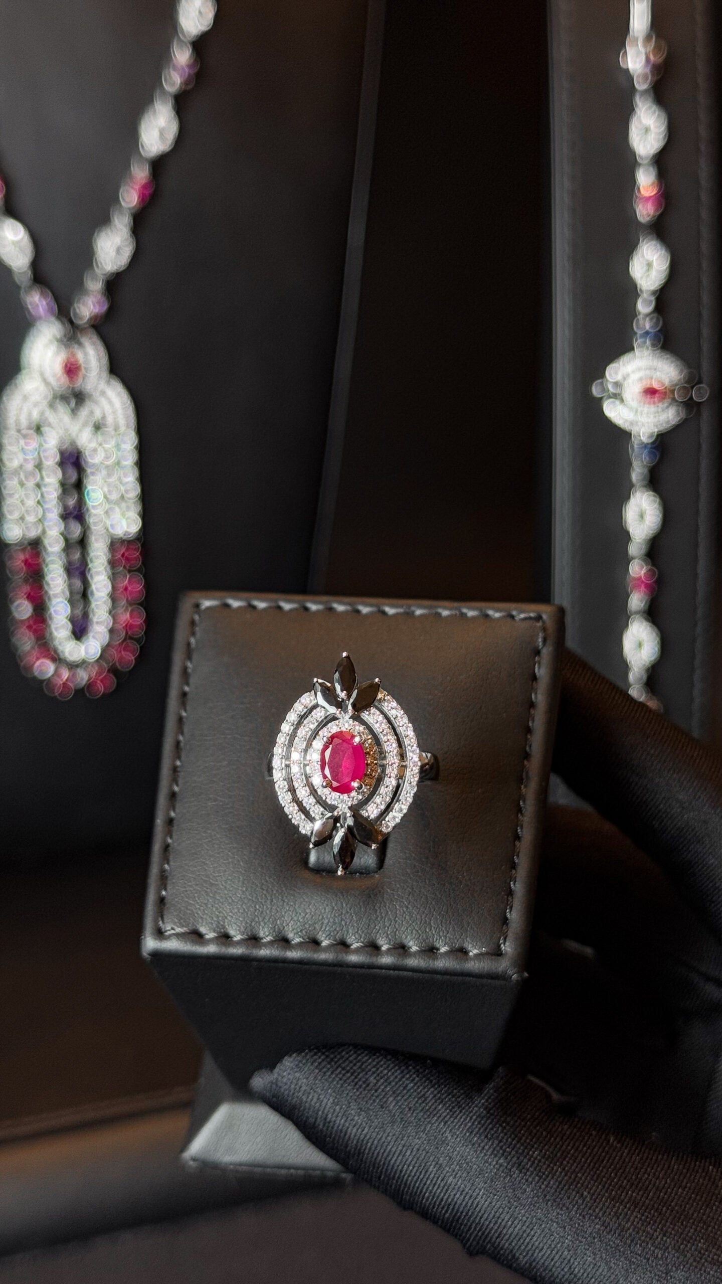 ALBARAHA | PINK & PURPLE & BLACK