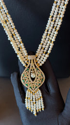 MZON | PEARLS & GREEN