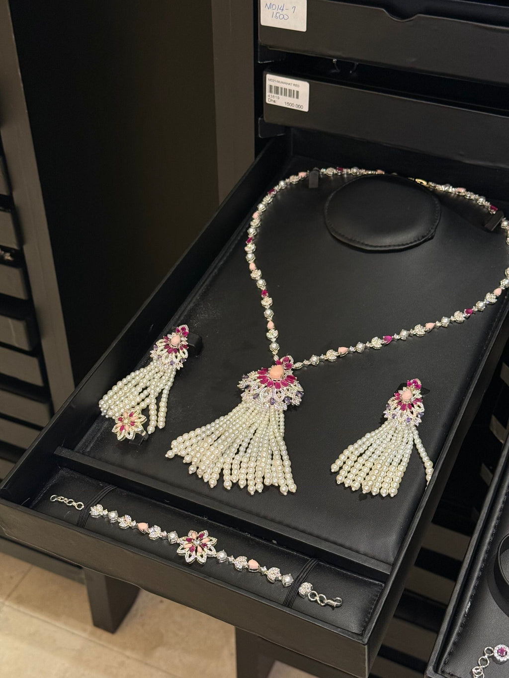 AL HOSN | PEARLS & PINK & PURPLE