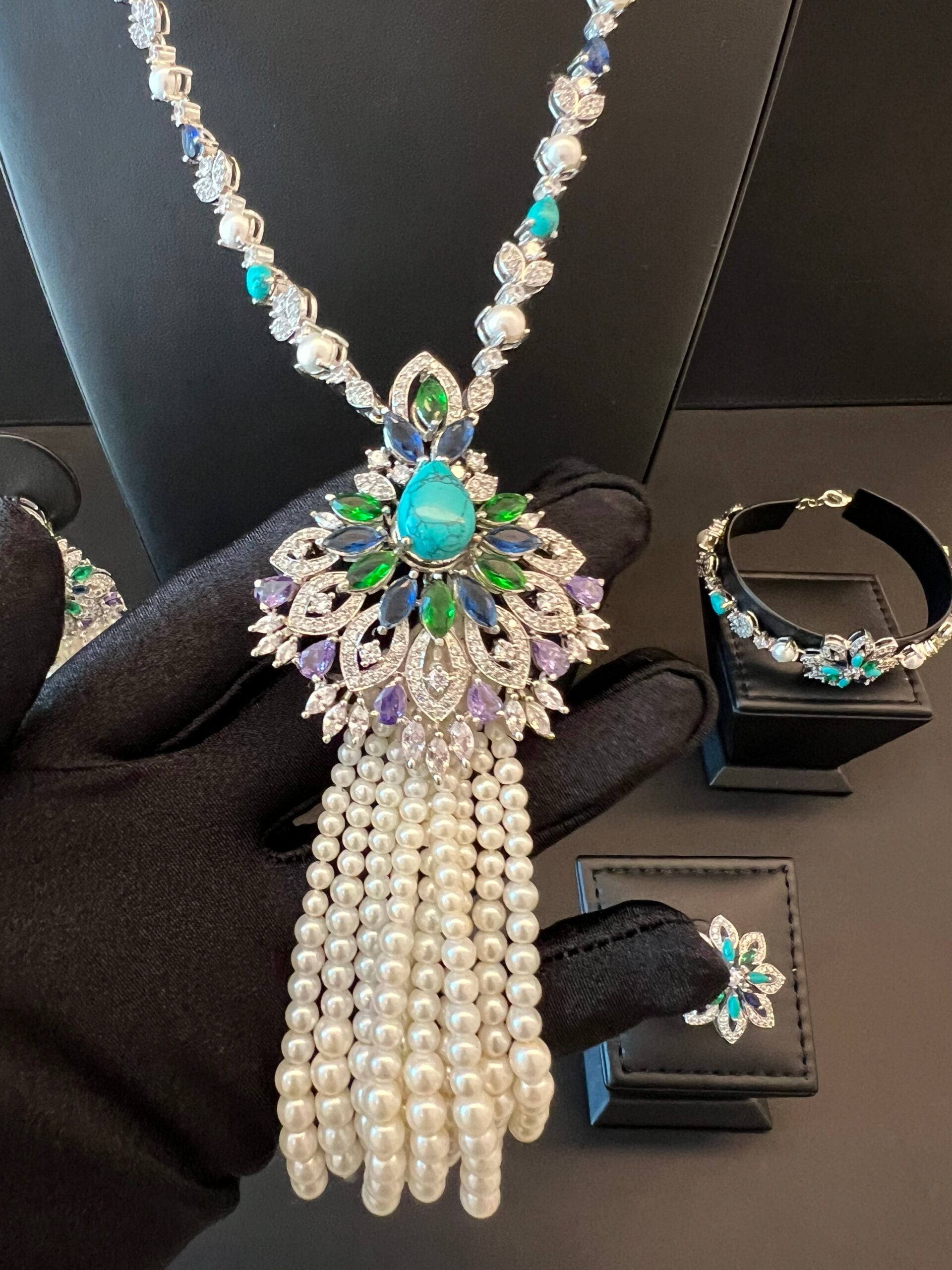 ALHOSN | PEARLS & TURQUOISE & PURPLE