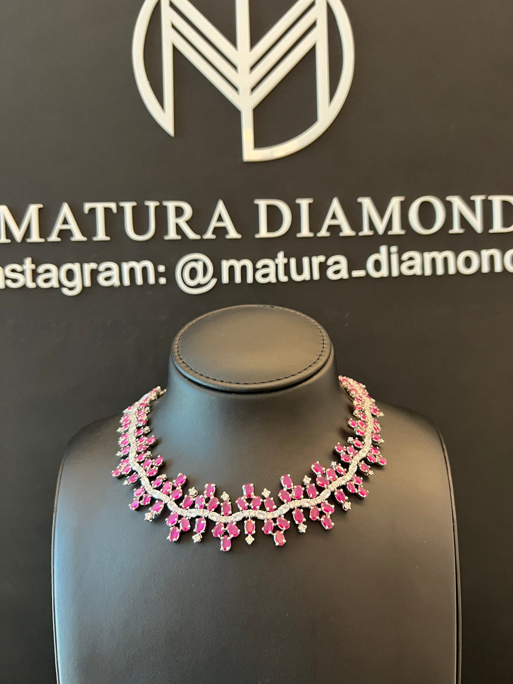 NAJWA | RED & BURGUNDY