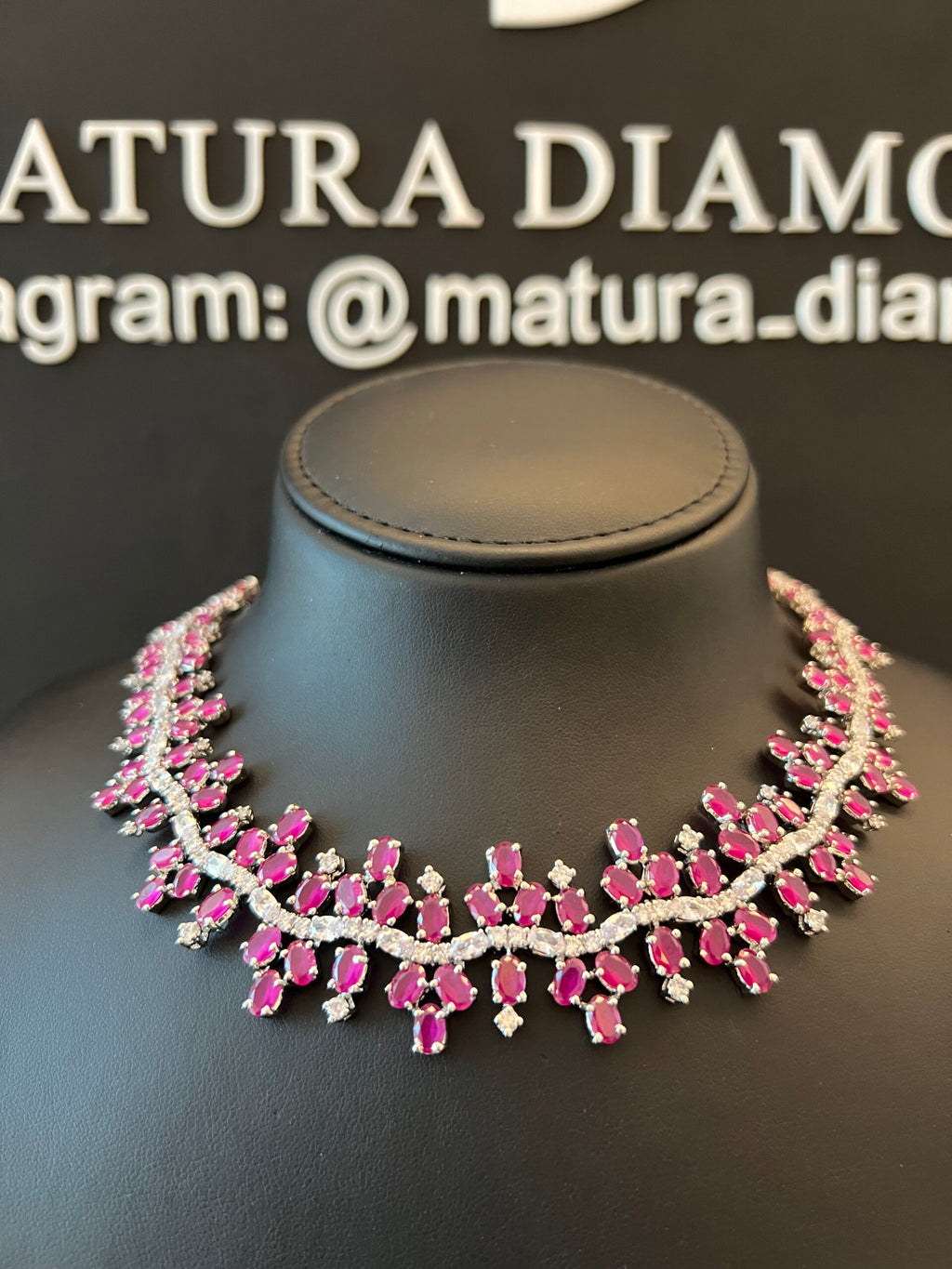 NAJWA | RED & BURGUNDY